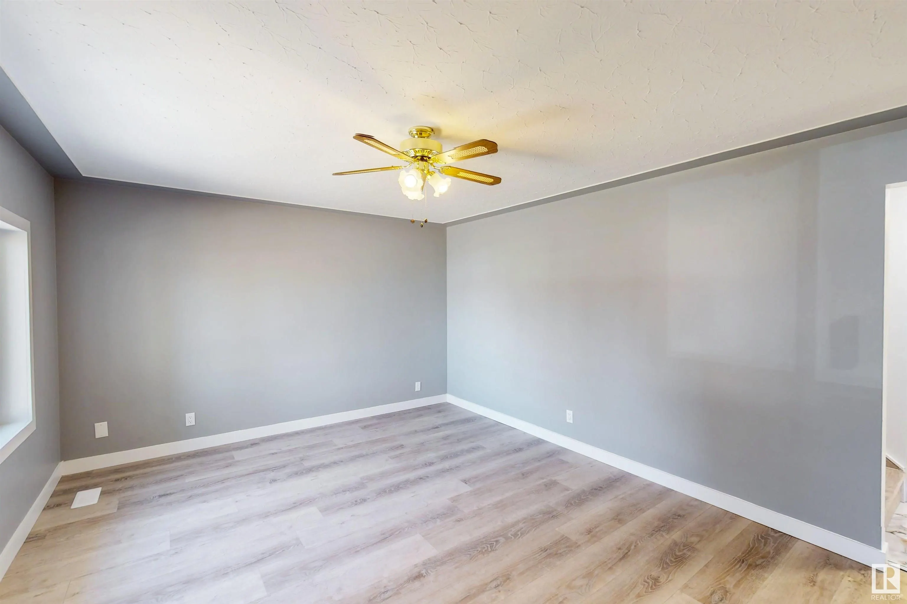 12912 123A ST