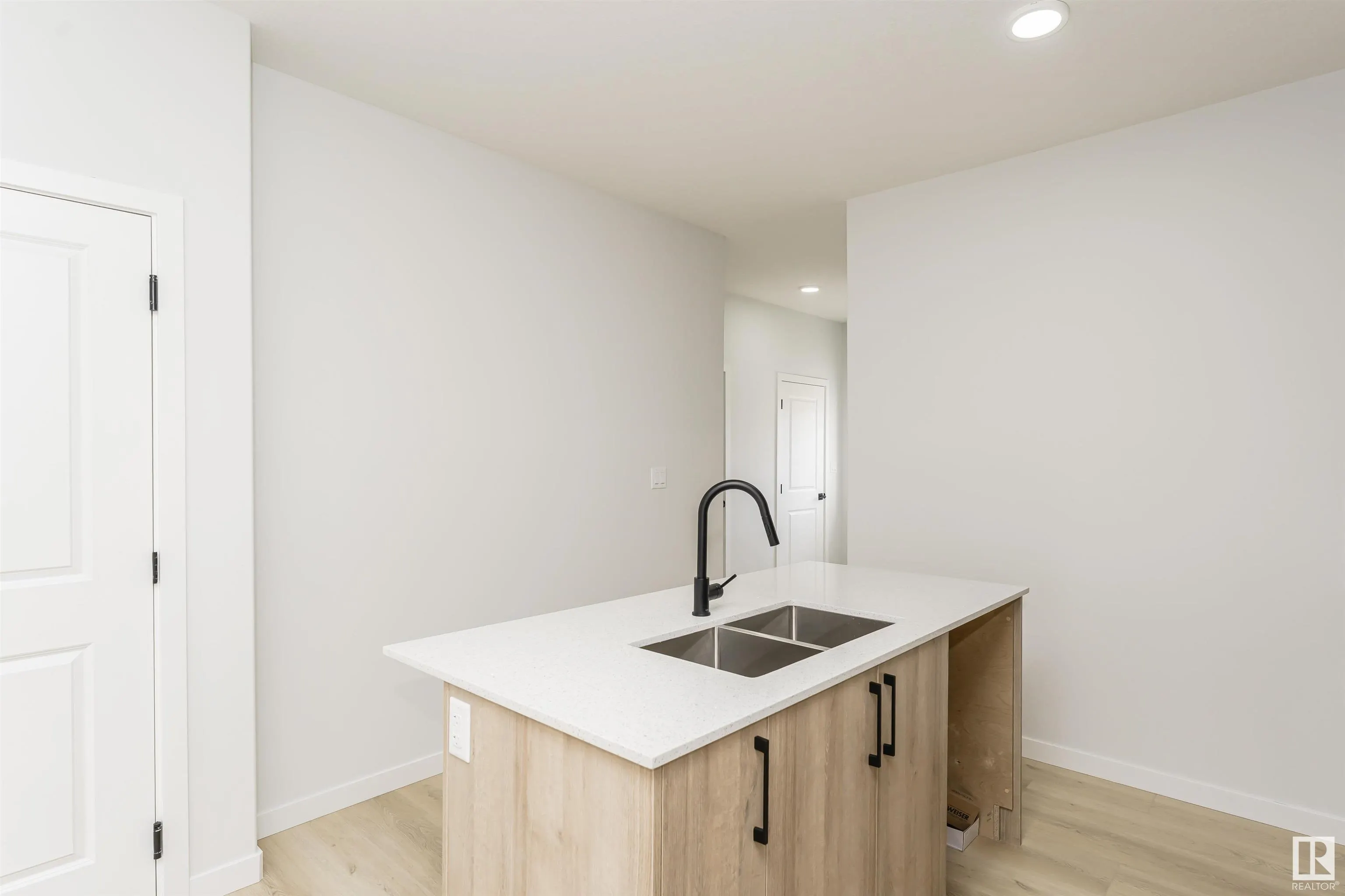 6397 King Wynd