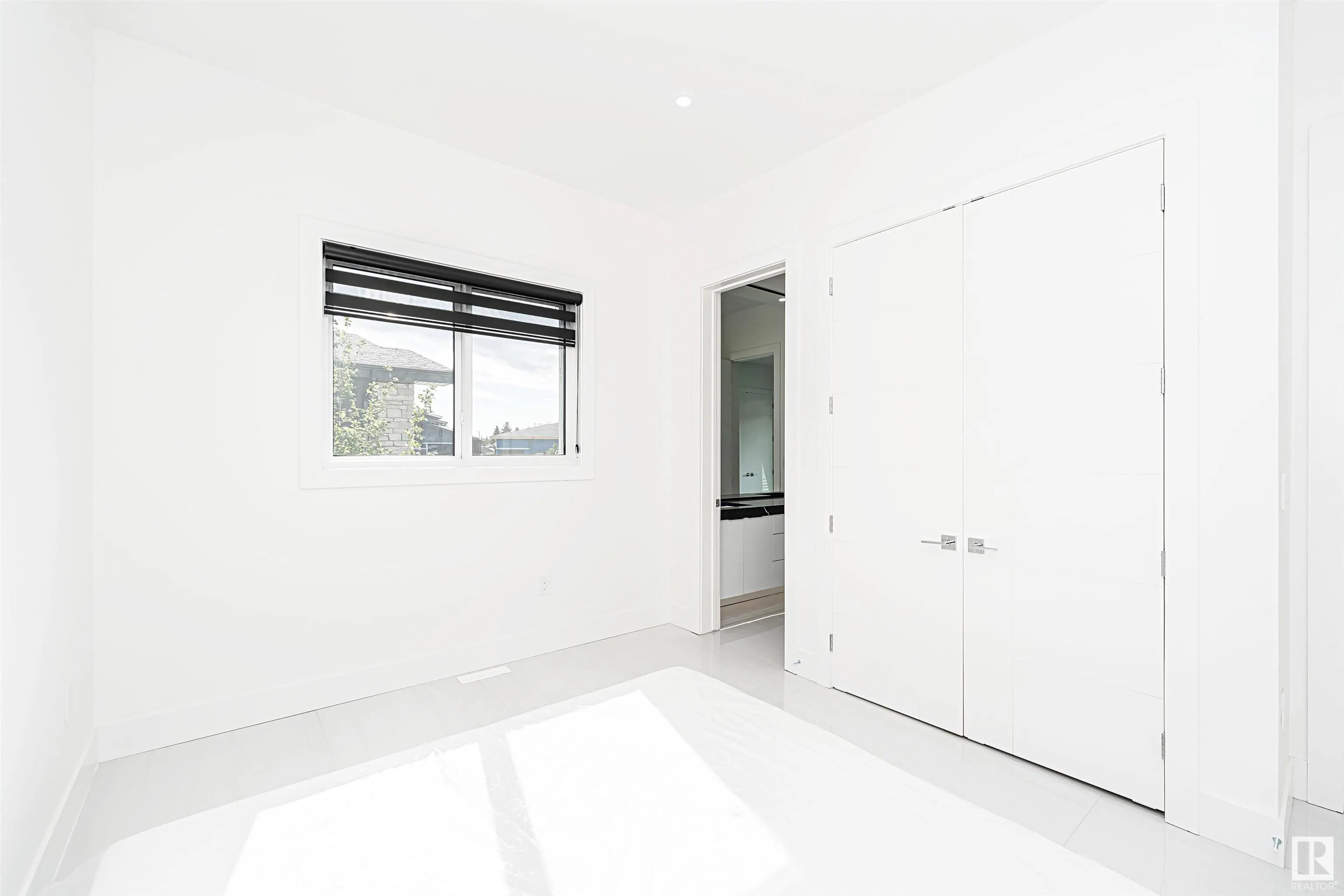 20 EASTON Close