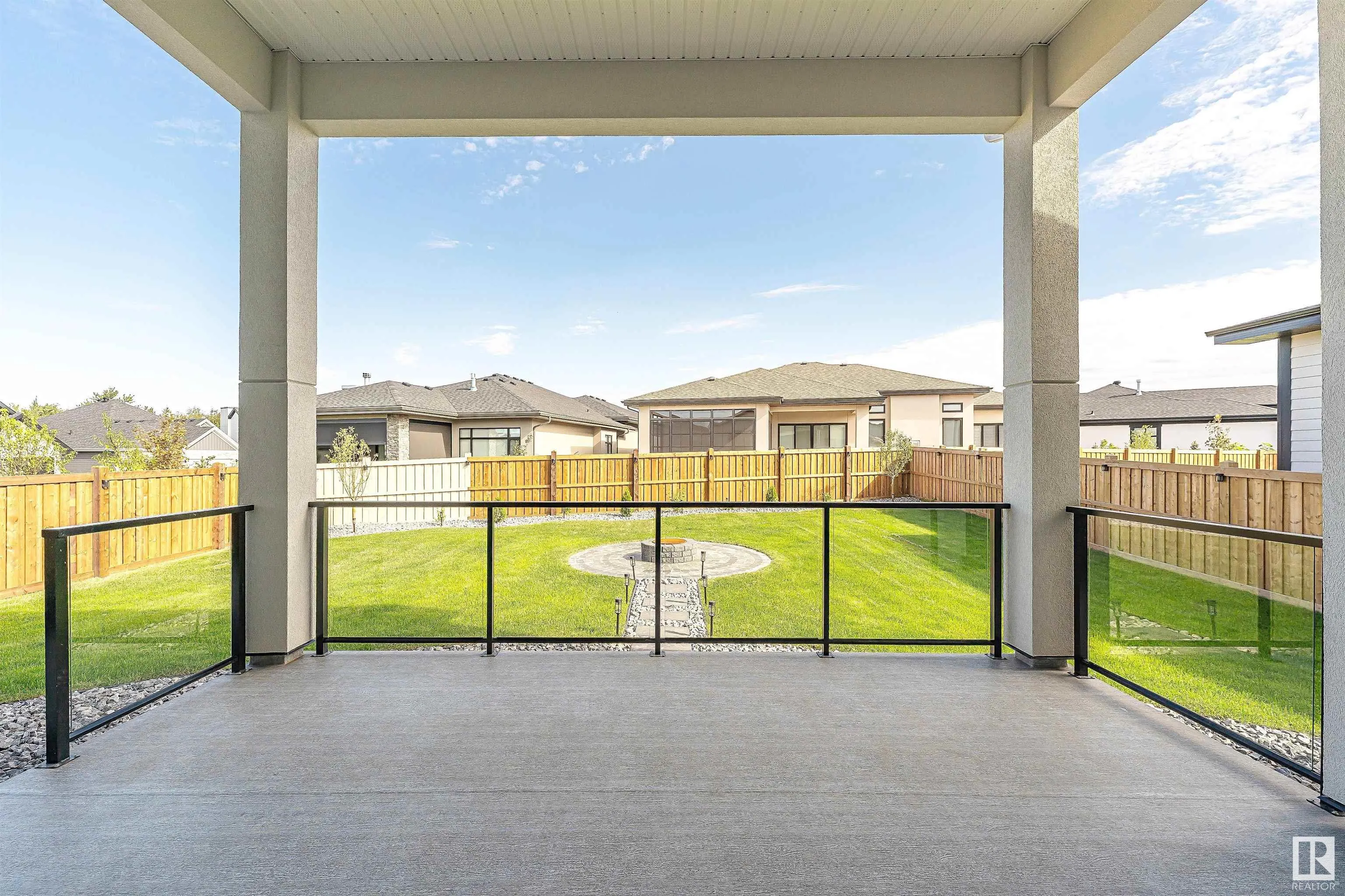 20 EASTON Close