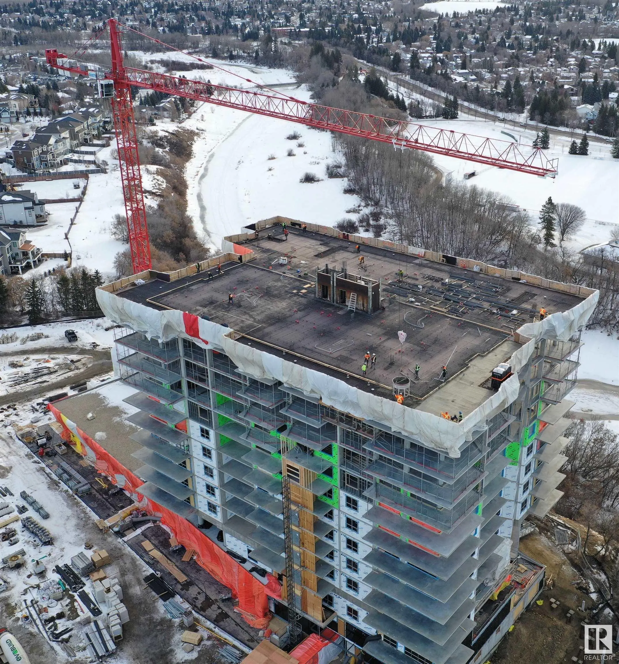 260 Riverbank Landing
