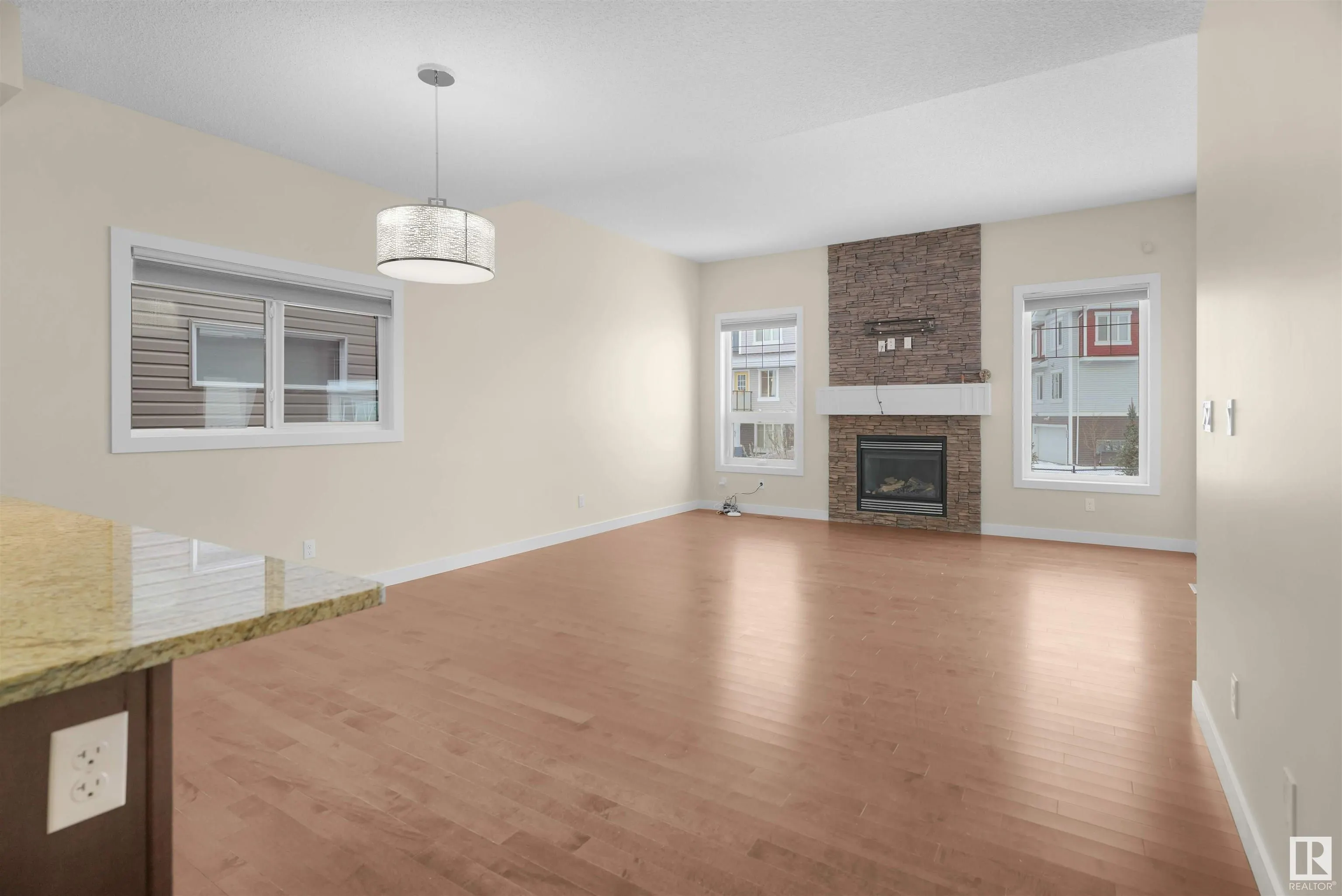 3071 Carpenter Landing