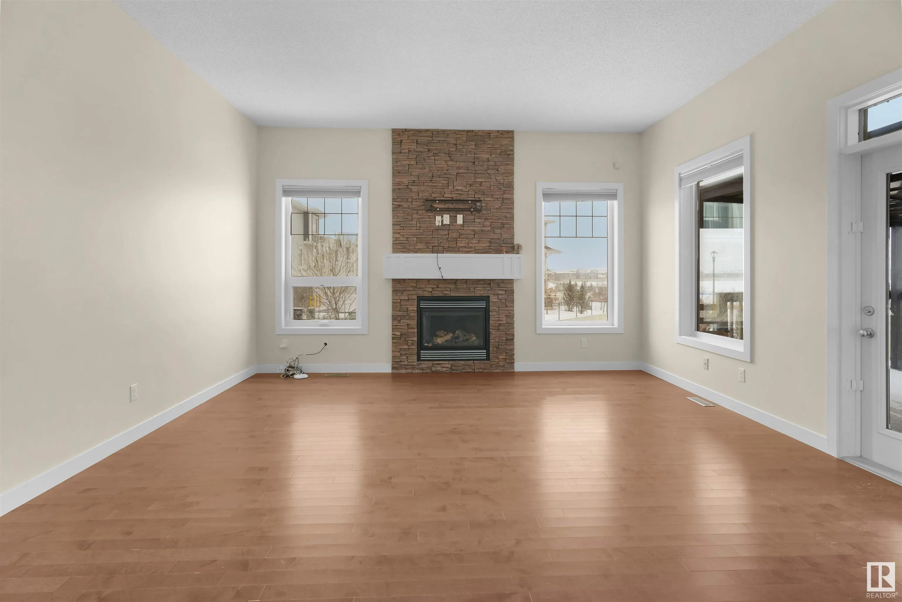 3071 Carpenter Landing