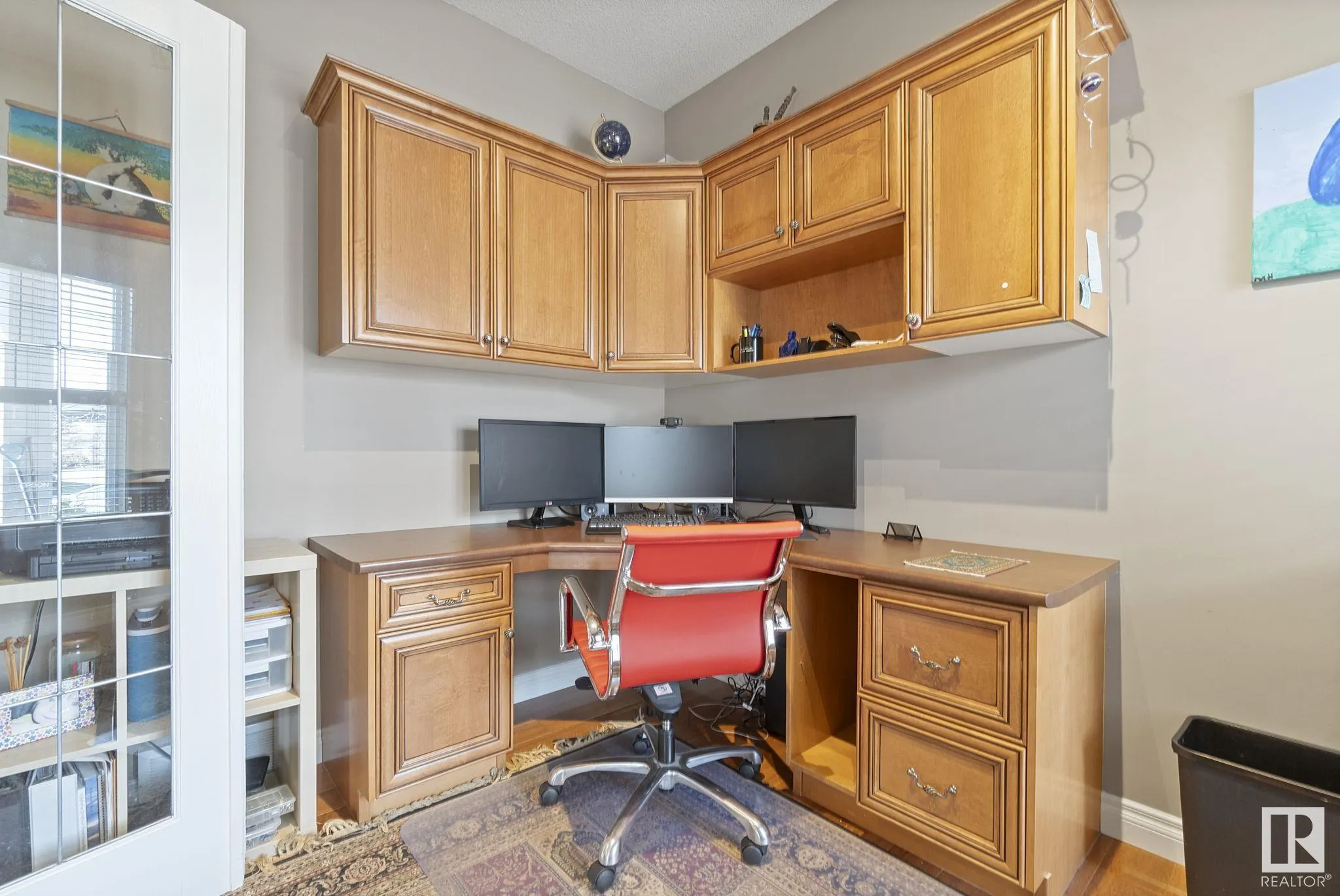 7308 SINGER Way