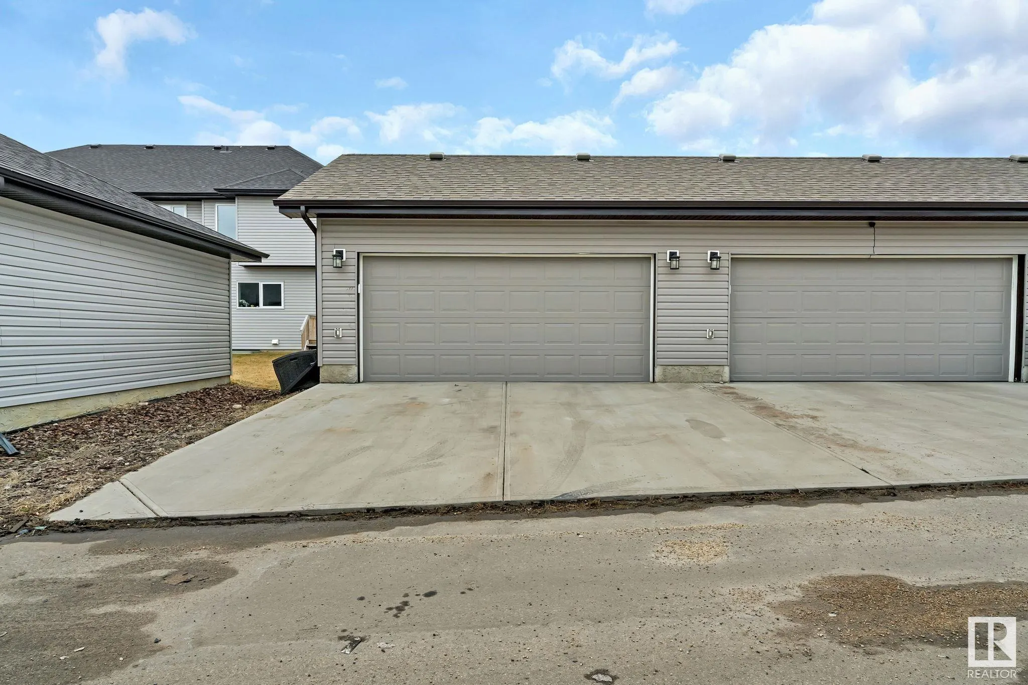 394 ALLARD Boulevard