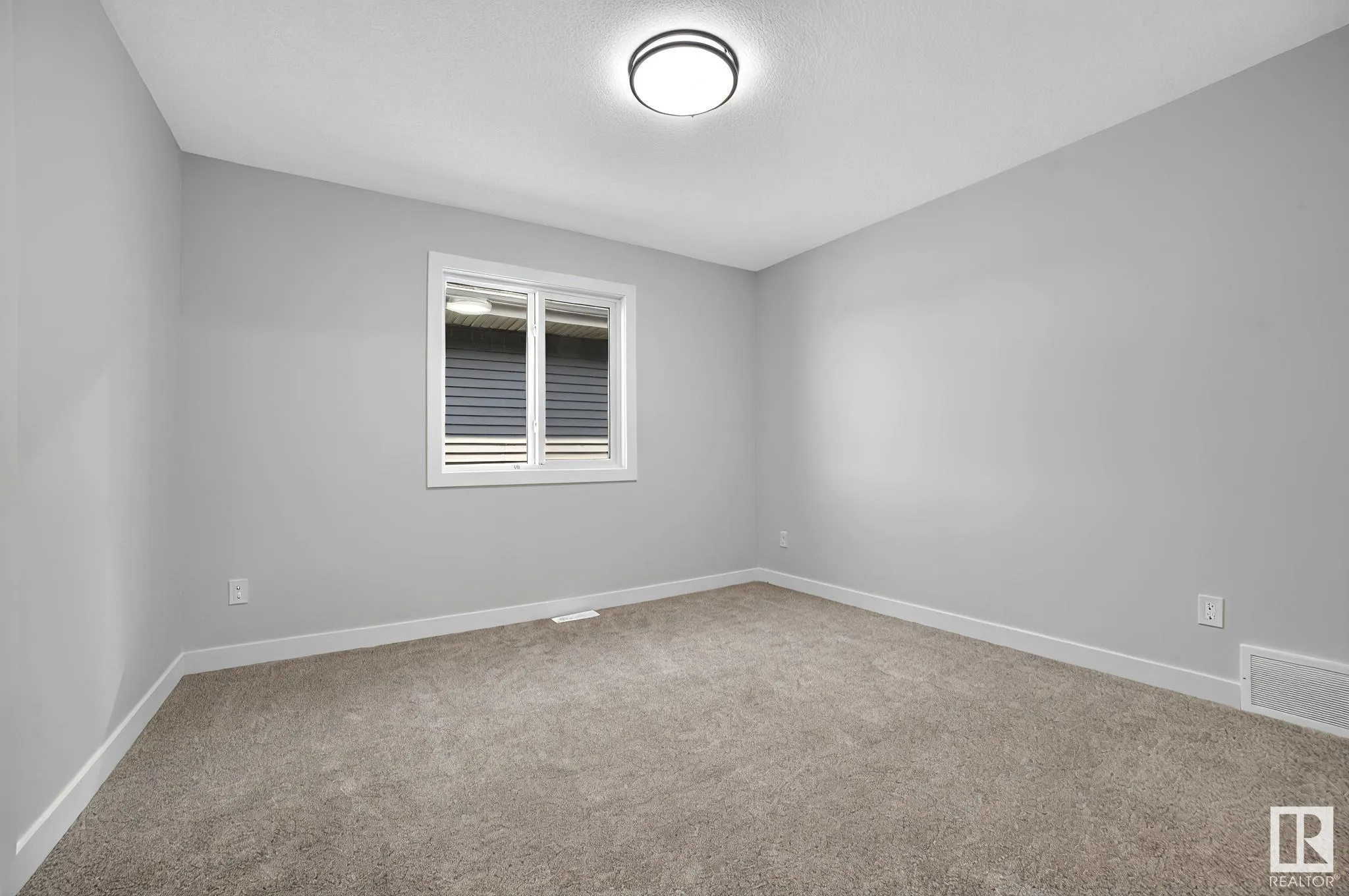142 Larch Crescent