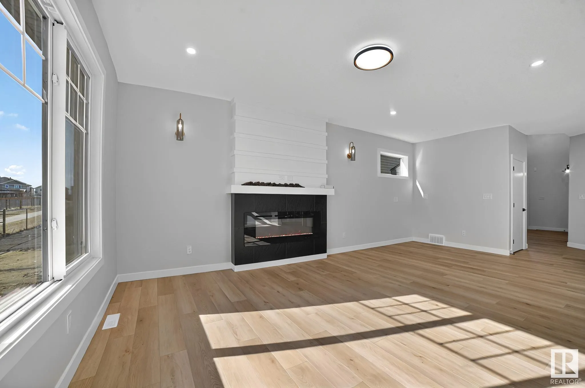 142 Larch Crescent