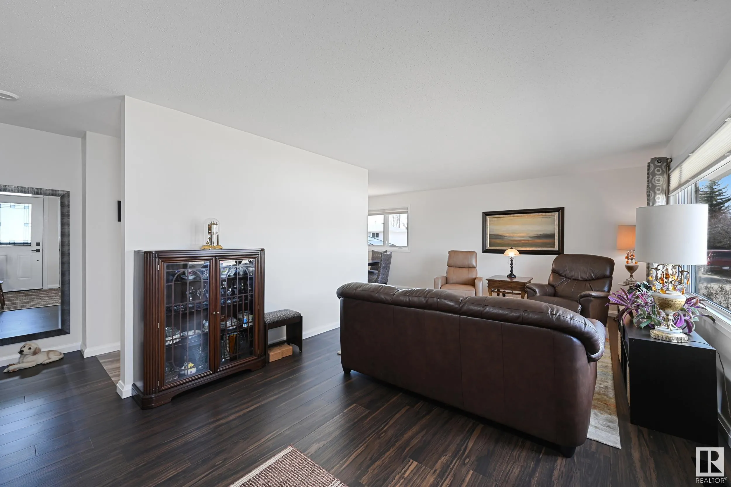26 GLACIER Crescent