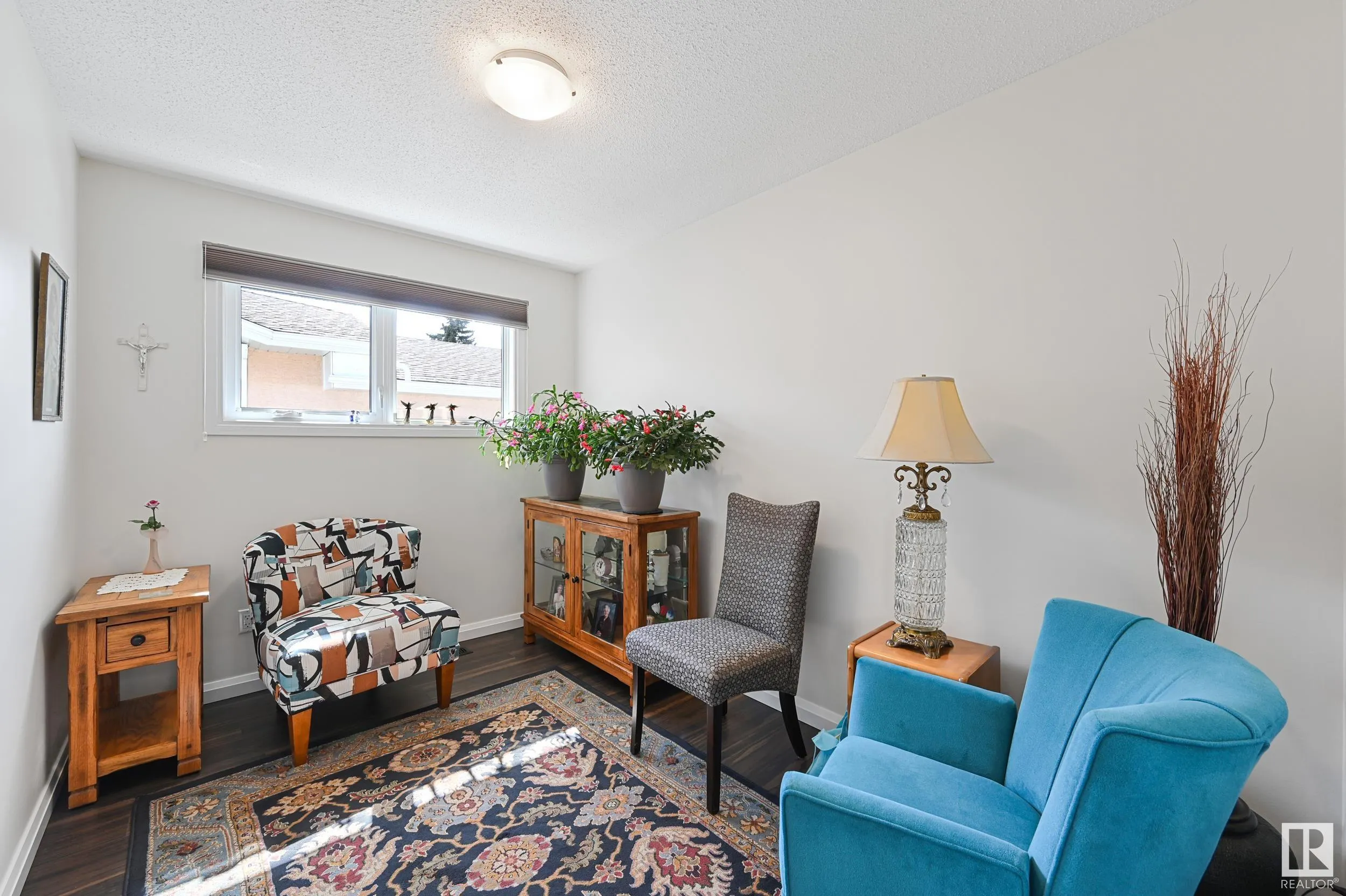 26 GLACIER Crescent