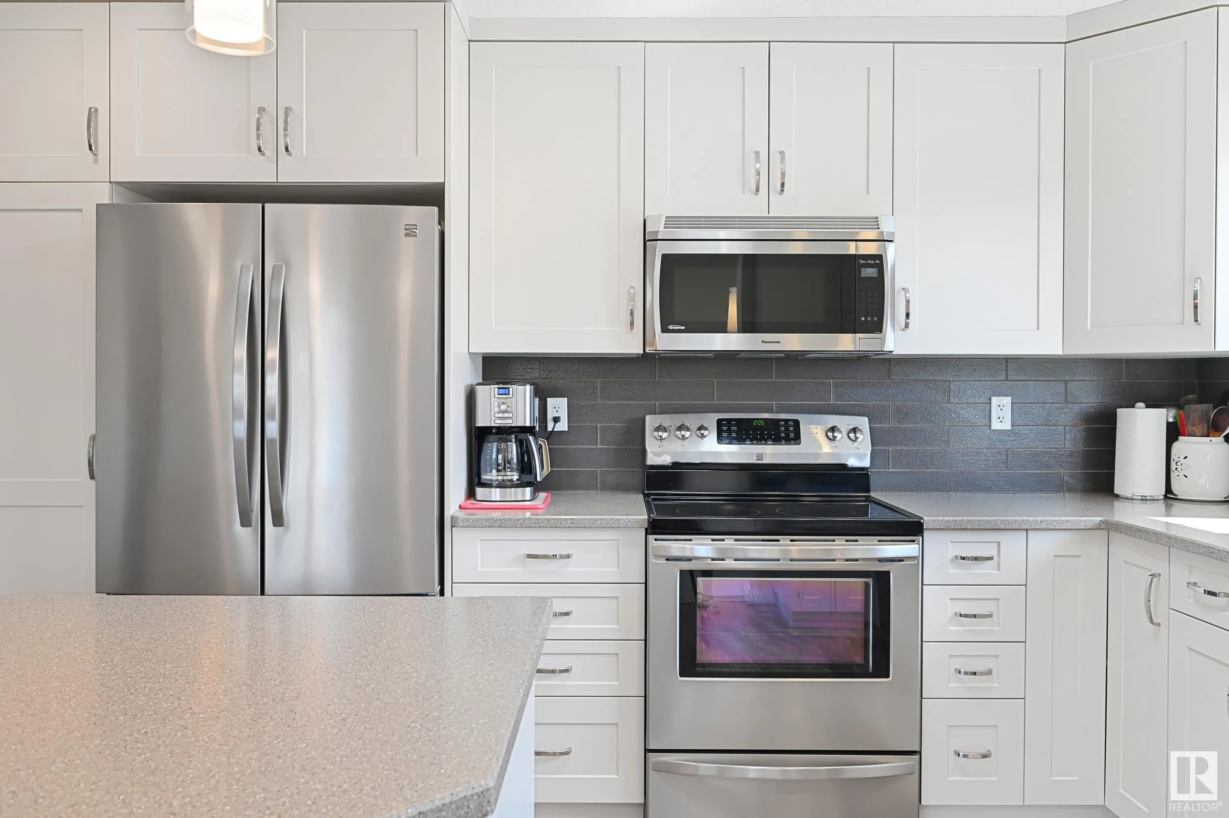 26 GLACIER Crescent