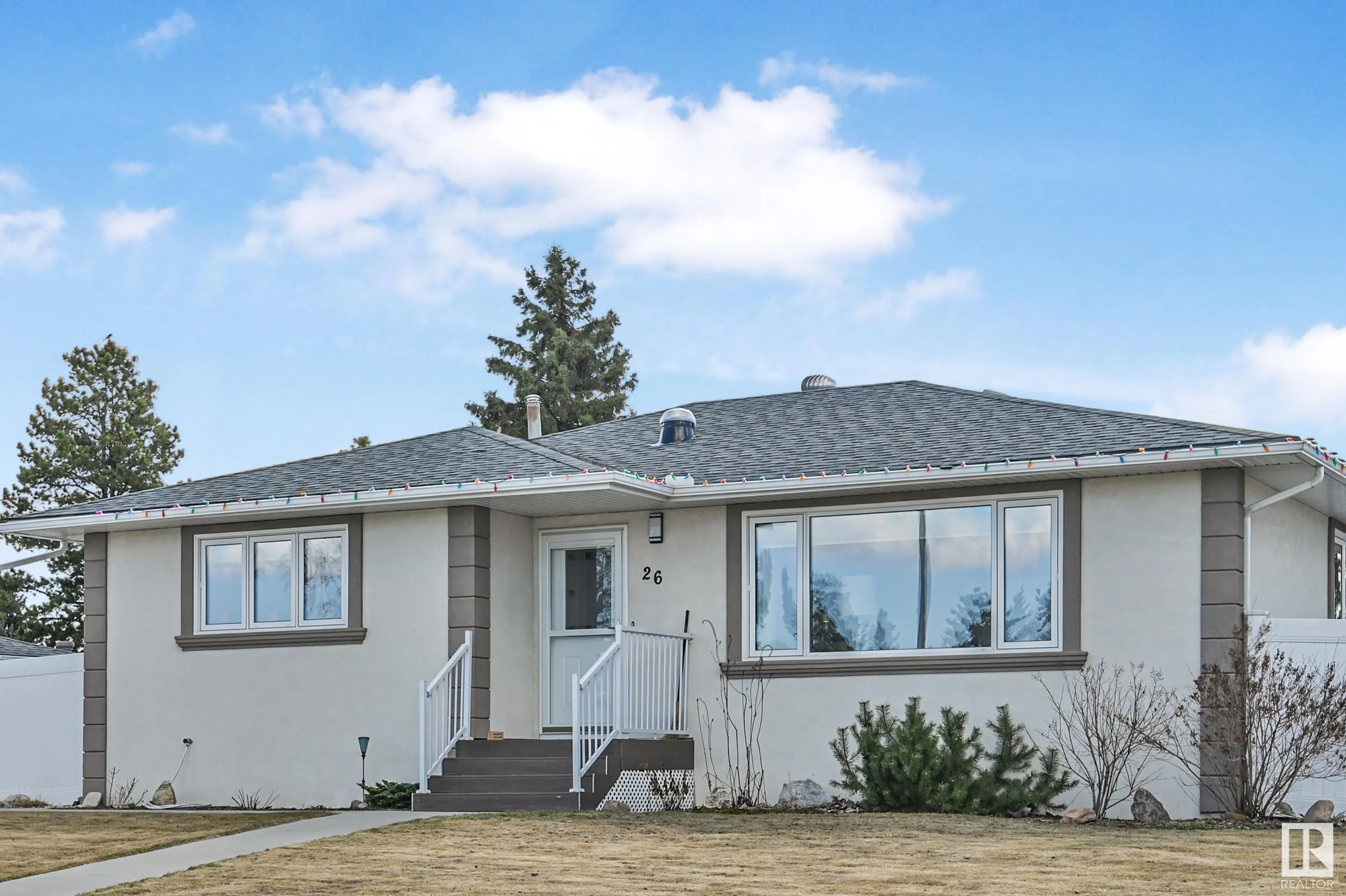 26 GLACIER Crescent
