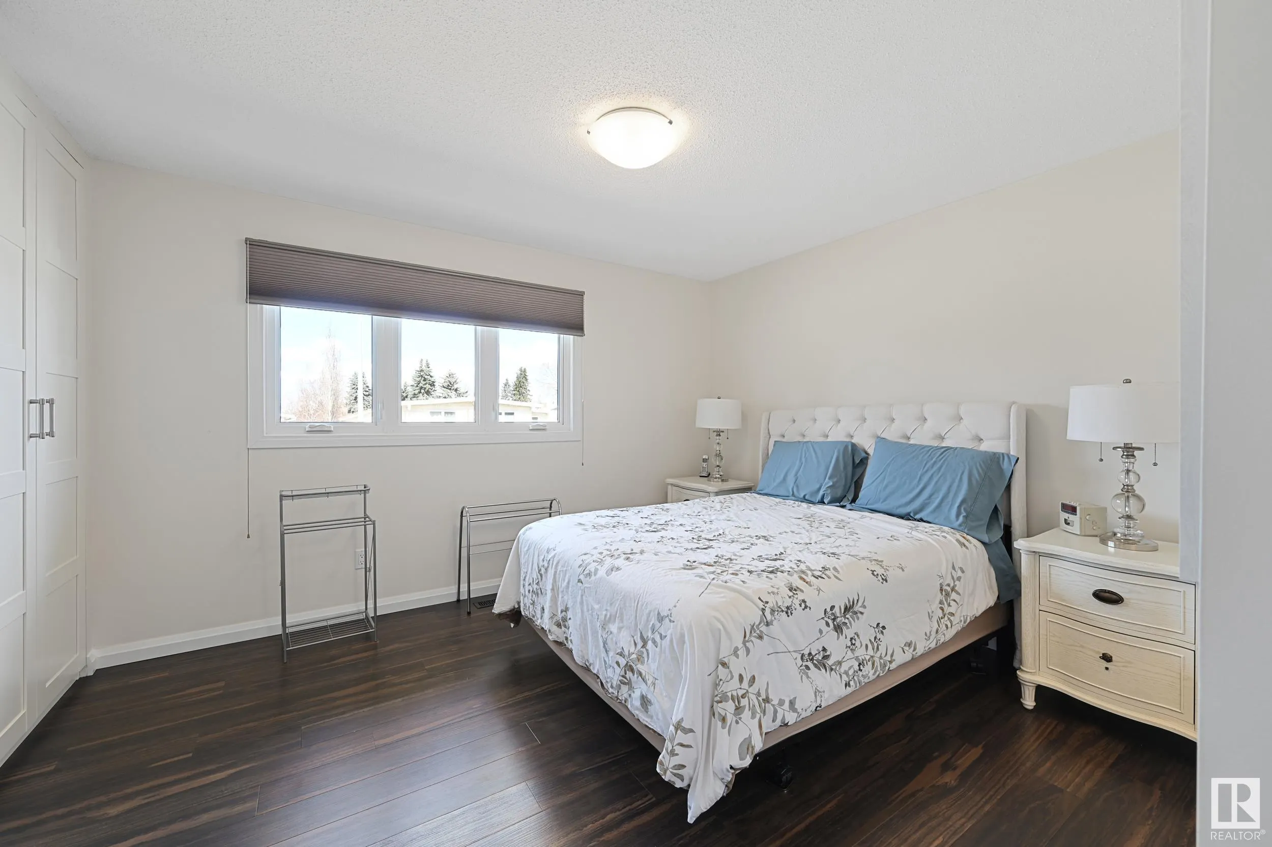 26 GLACIER Crescent