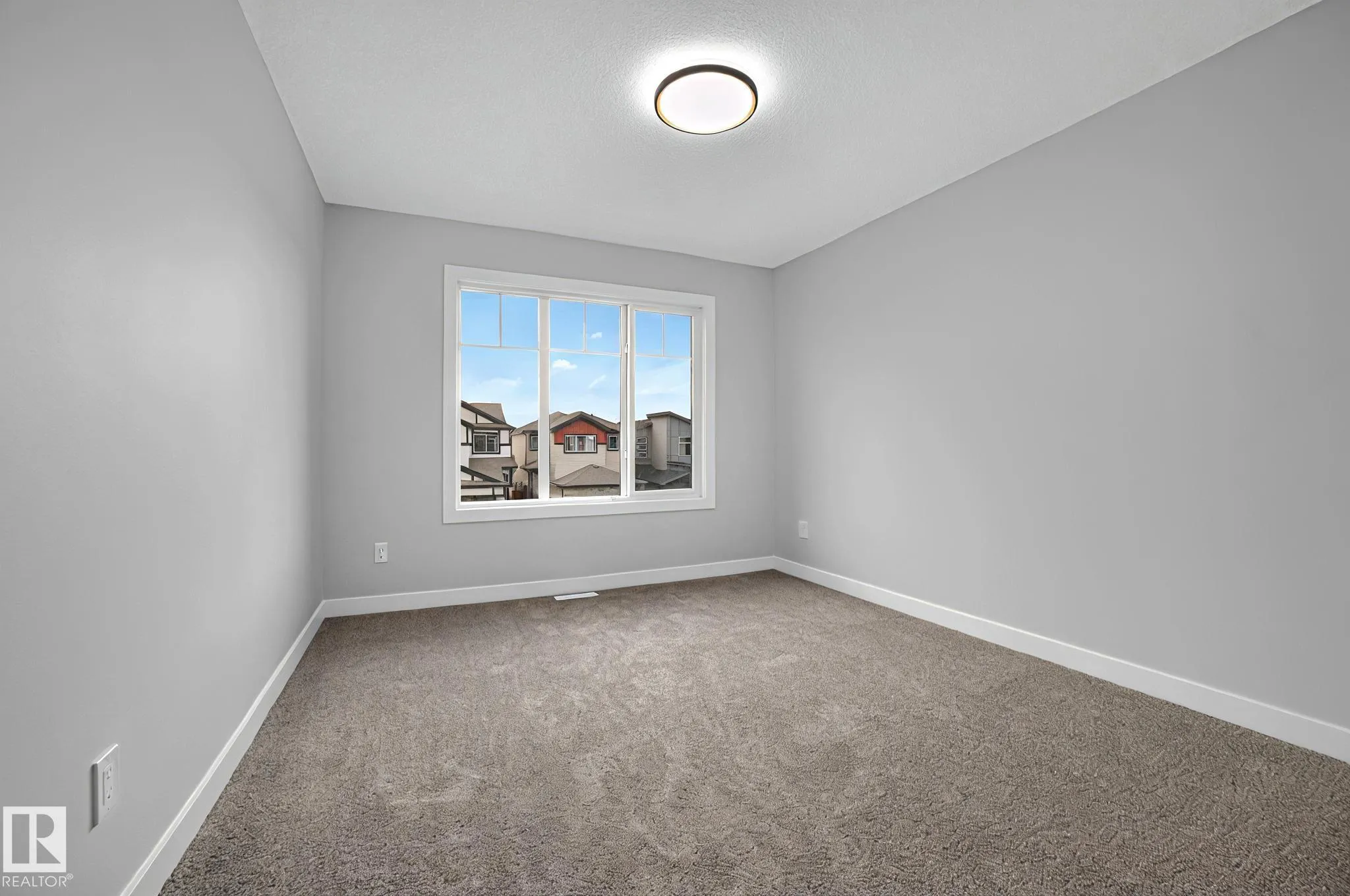 150 Larch Crescent