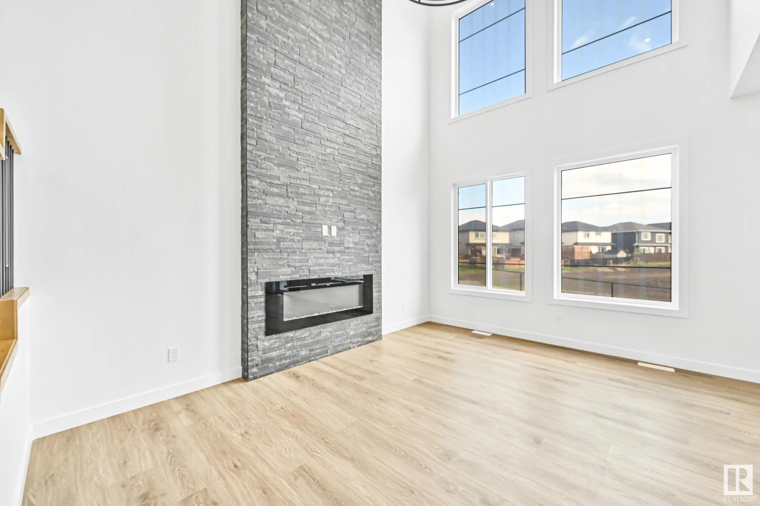 14 ENNS Court