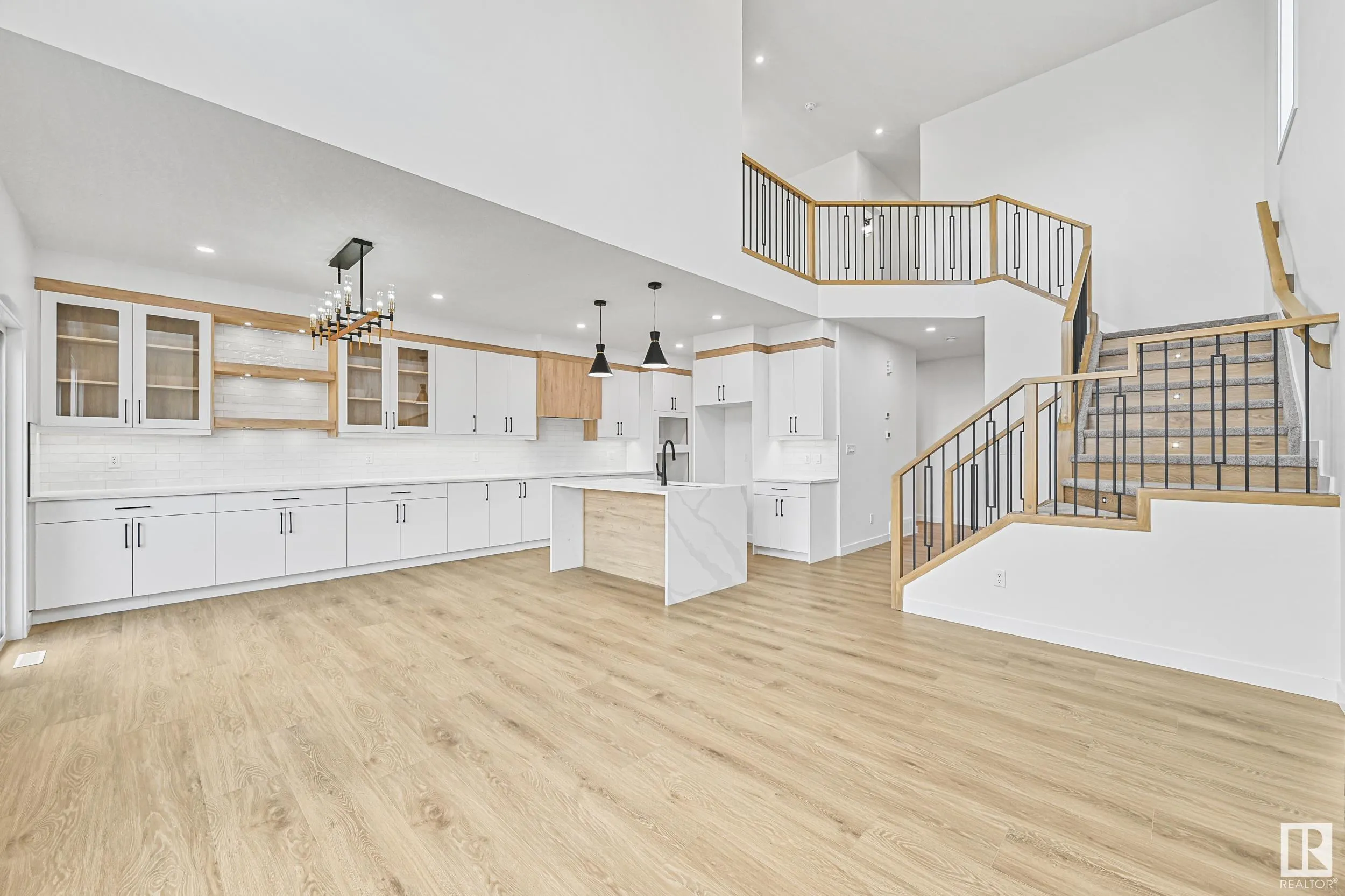 14 ENNS Court
