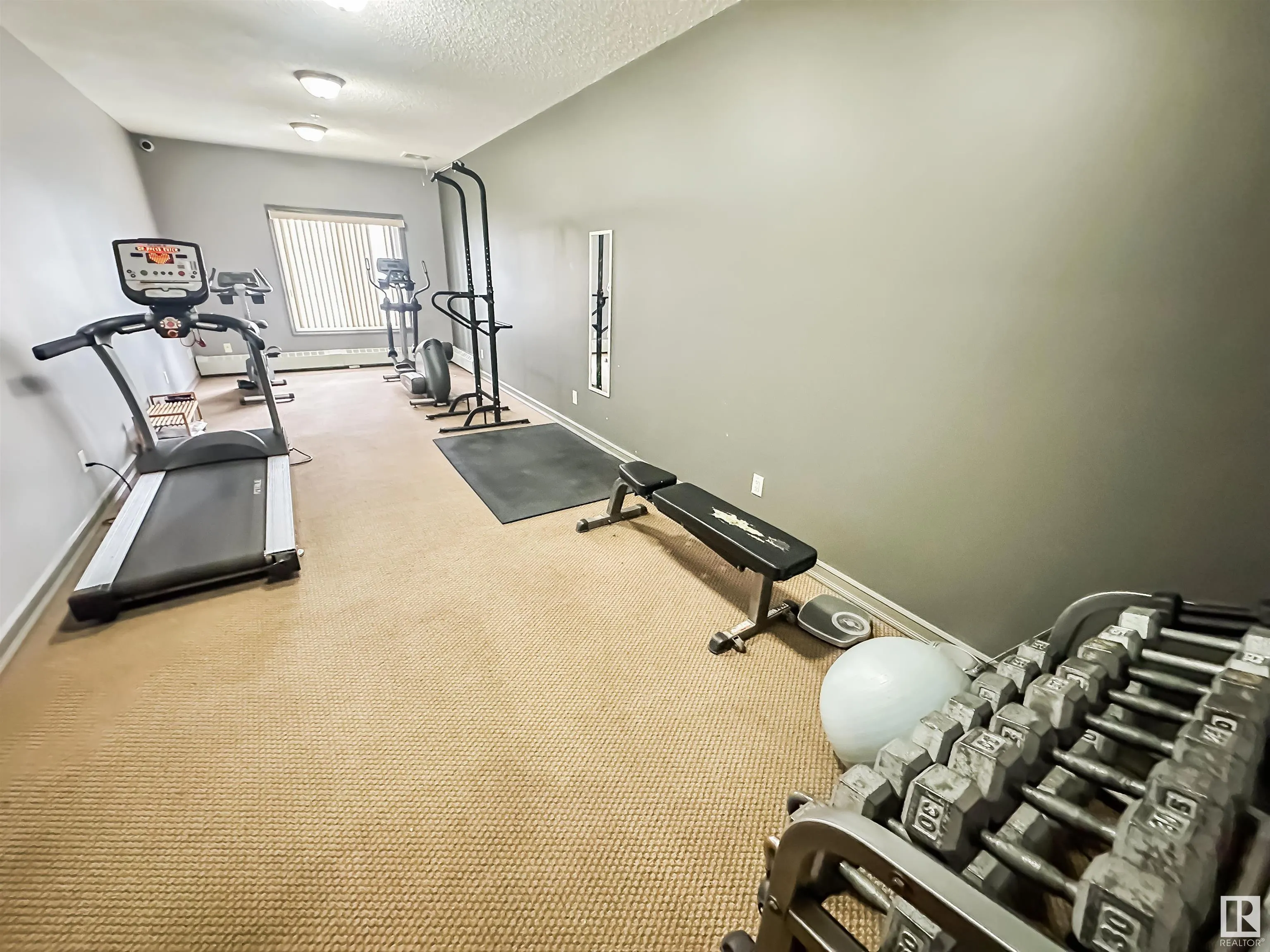 226 MACEWAN Road