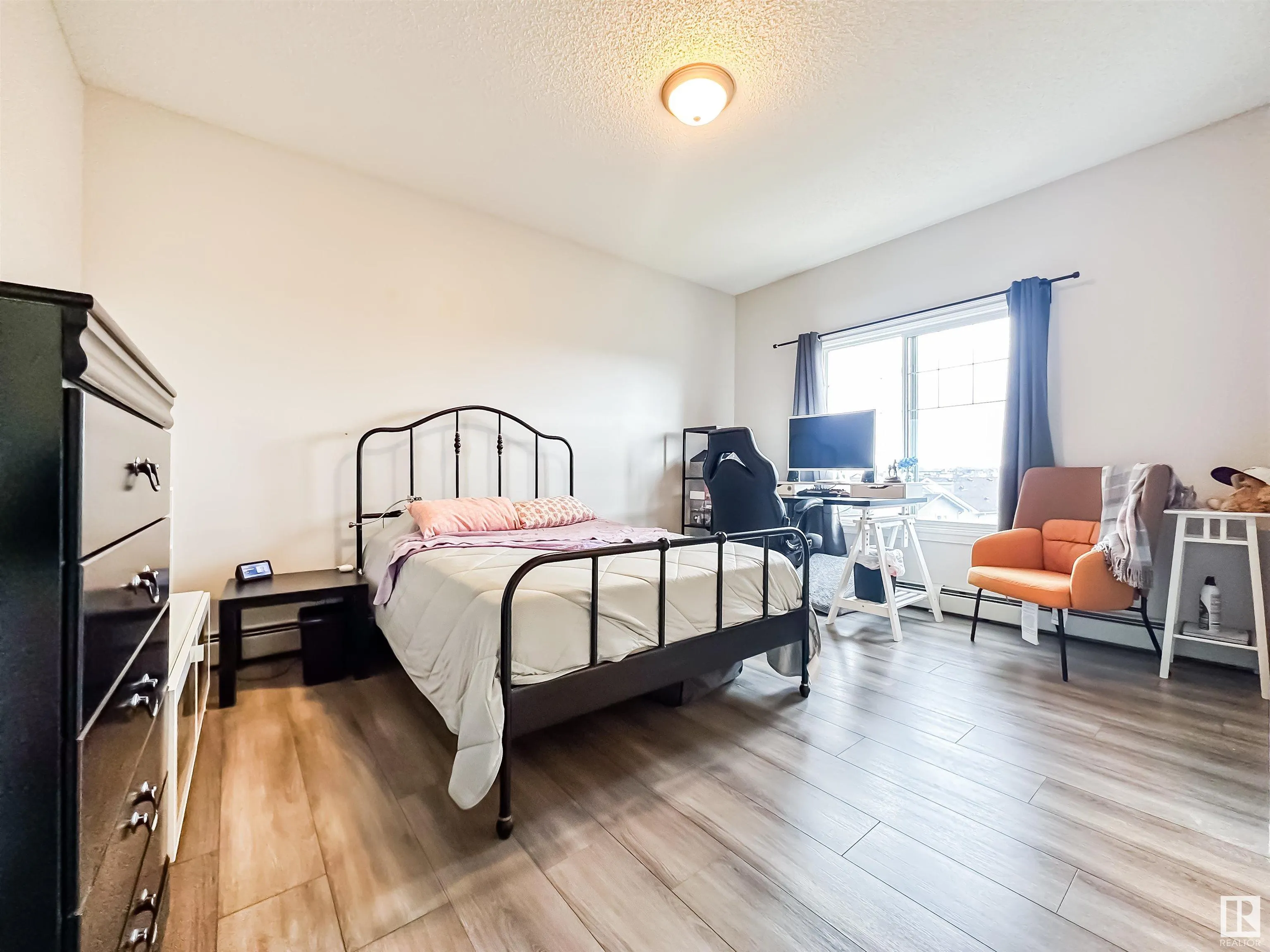 226 MACEWAN Road