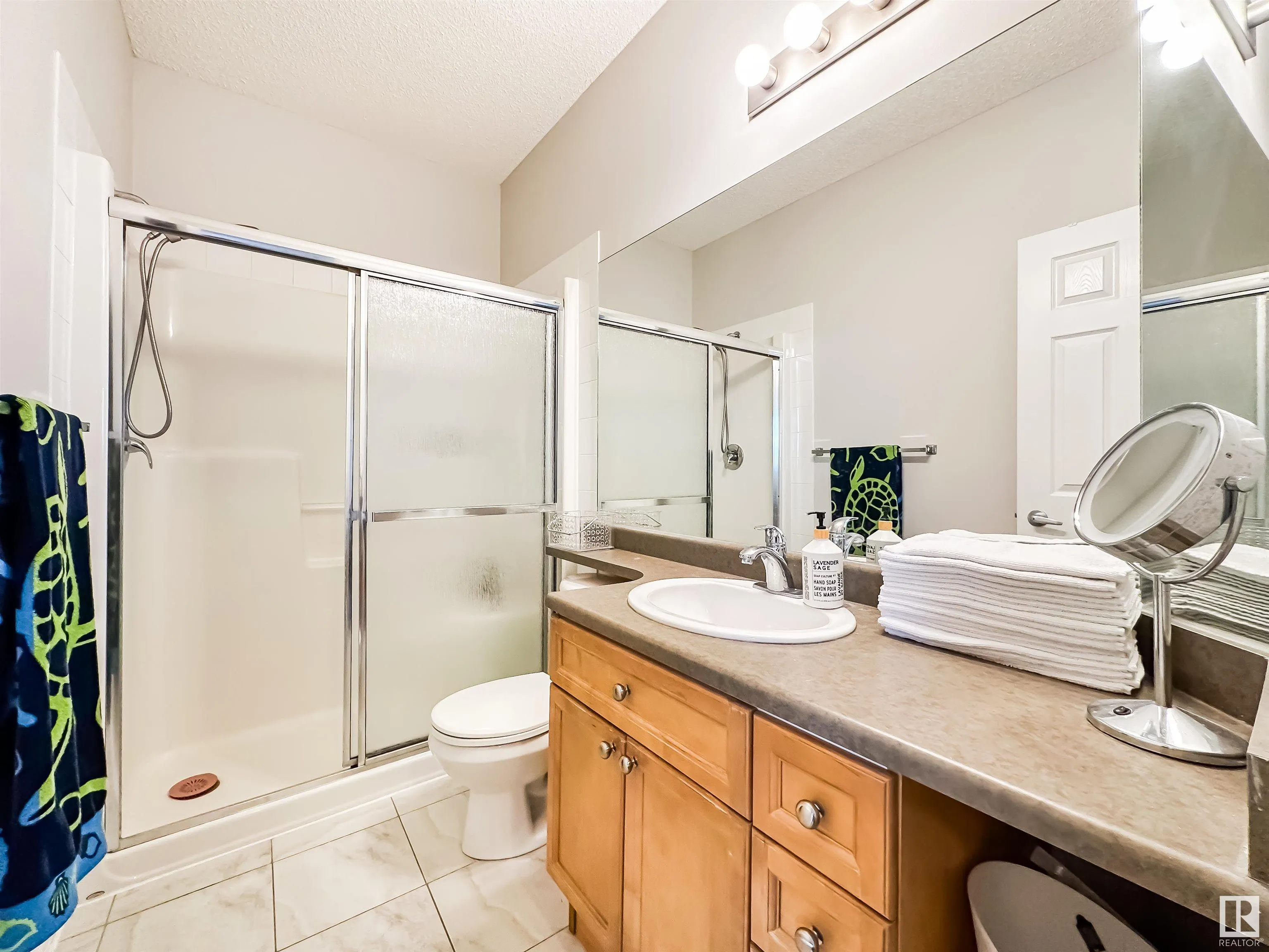 226 MACEWAN Road