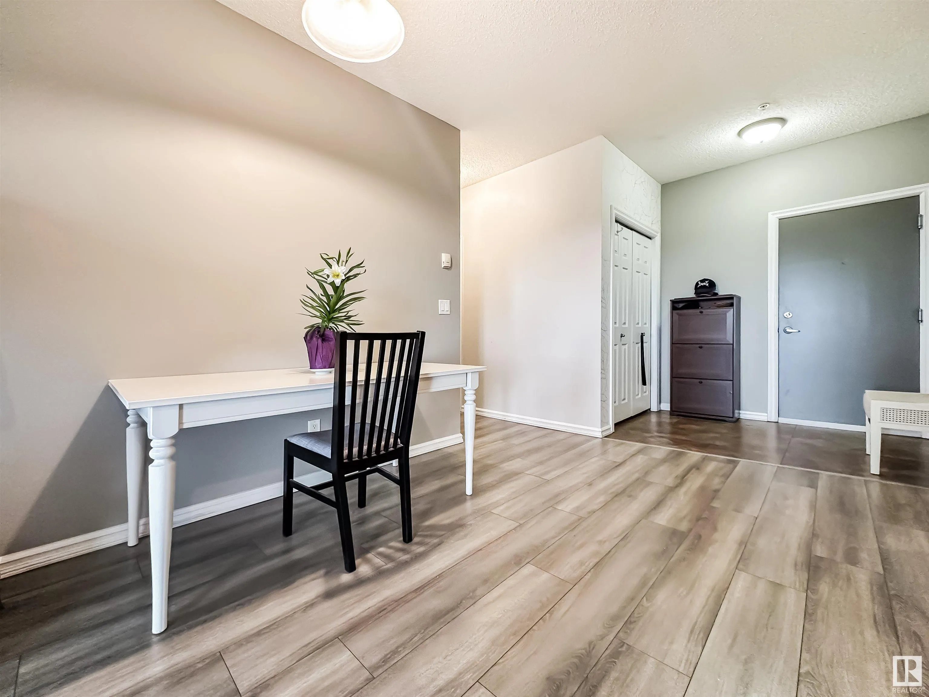 226 MACEWAN Road