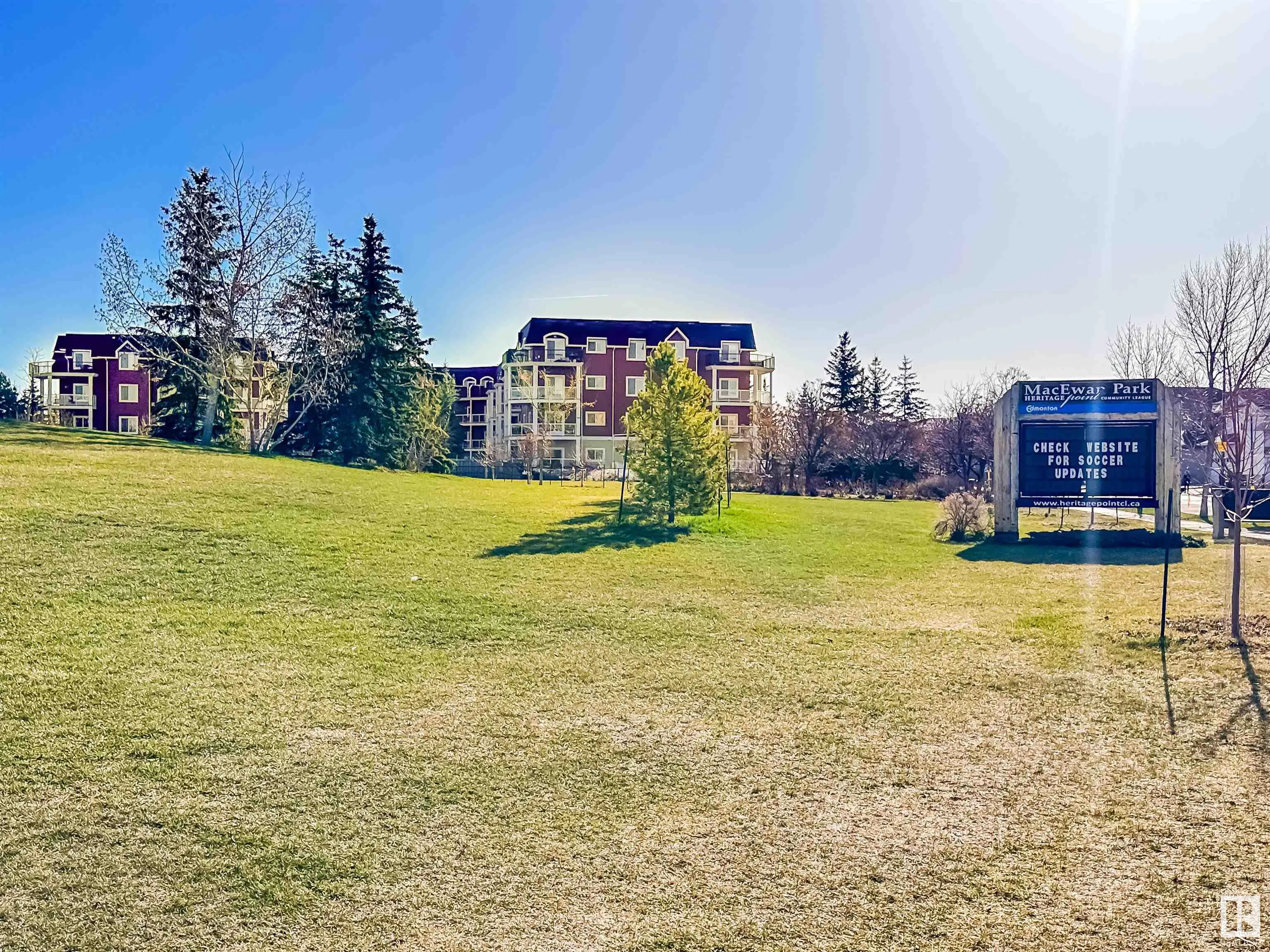 226 MACEWAN Road