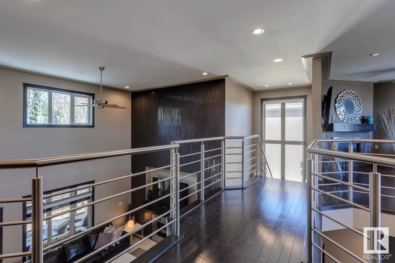 14 OAK Point(e)
