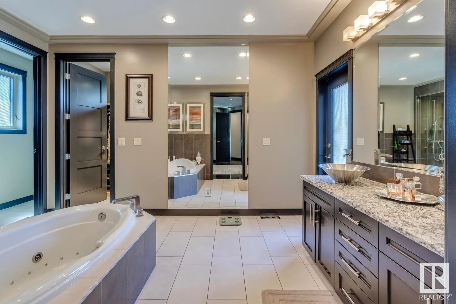 14 OAK Point(e)