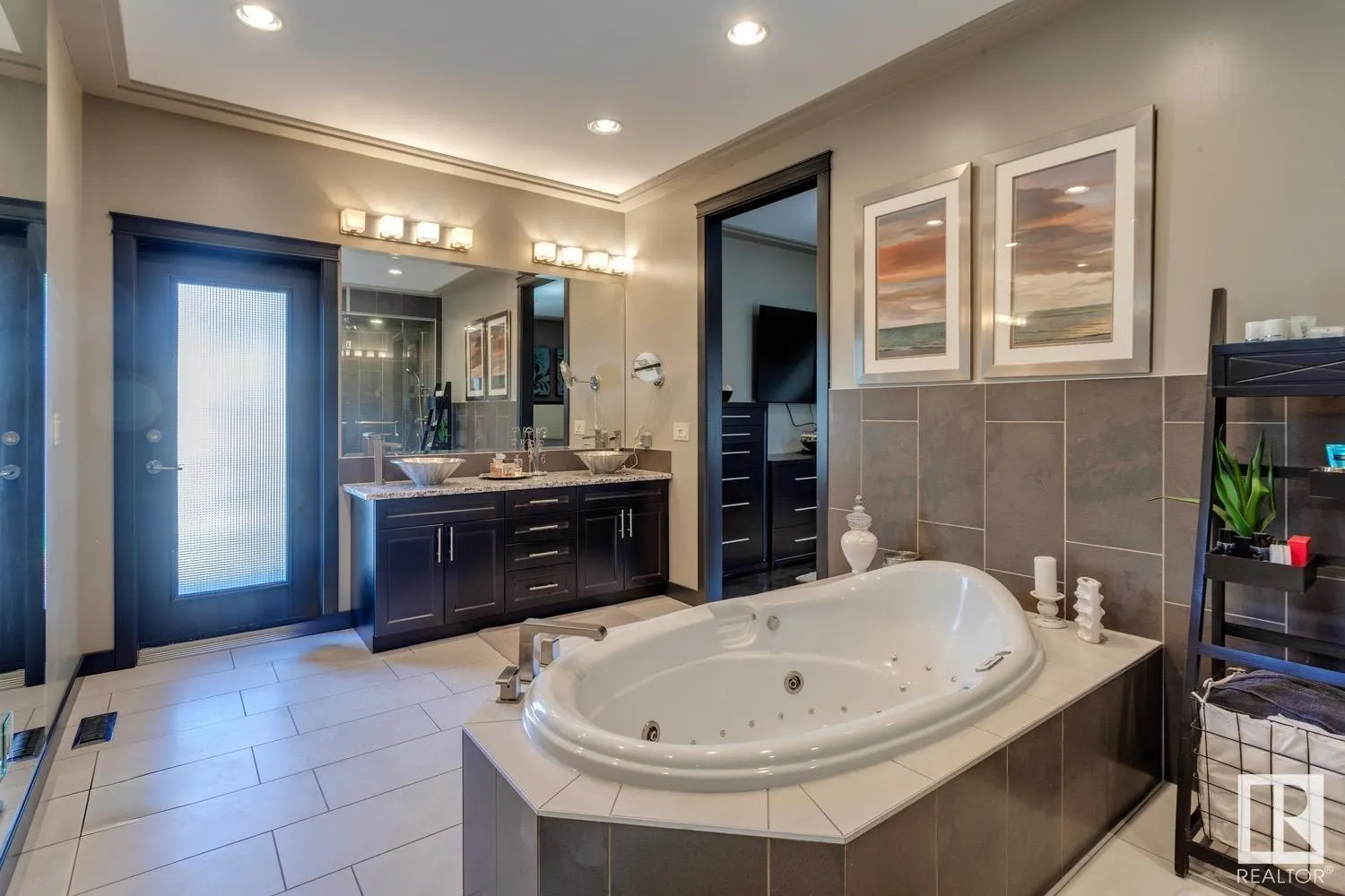 14 OAK Point(e)