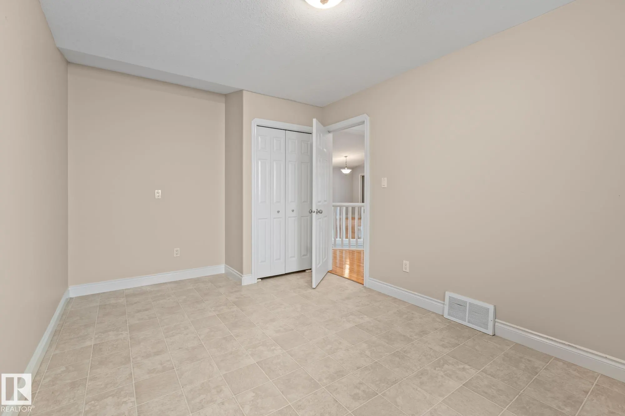5500 CREEKSIDE Point(e)