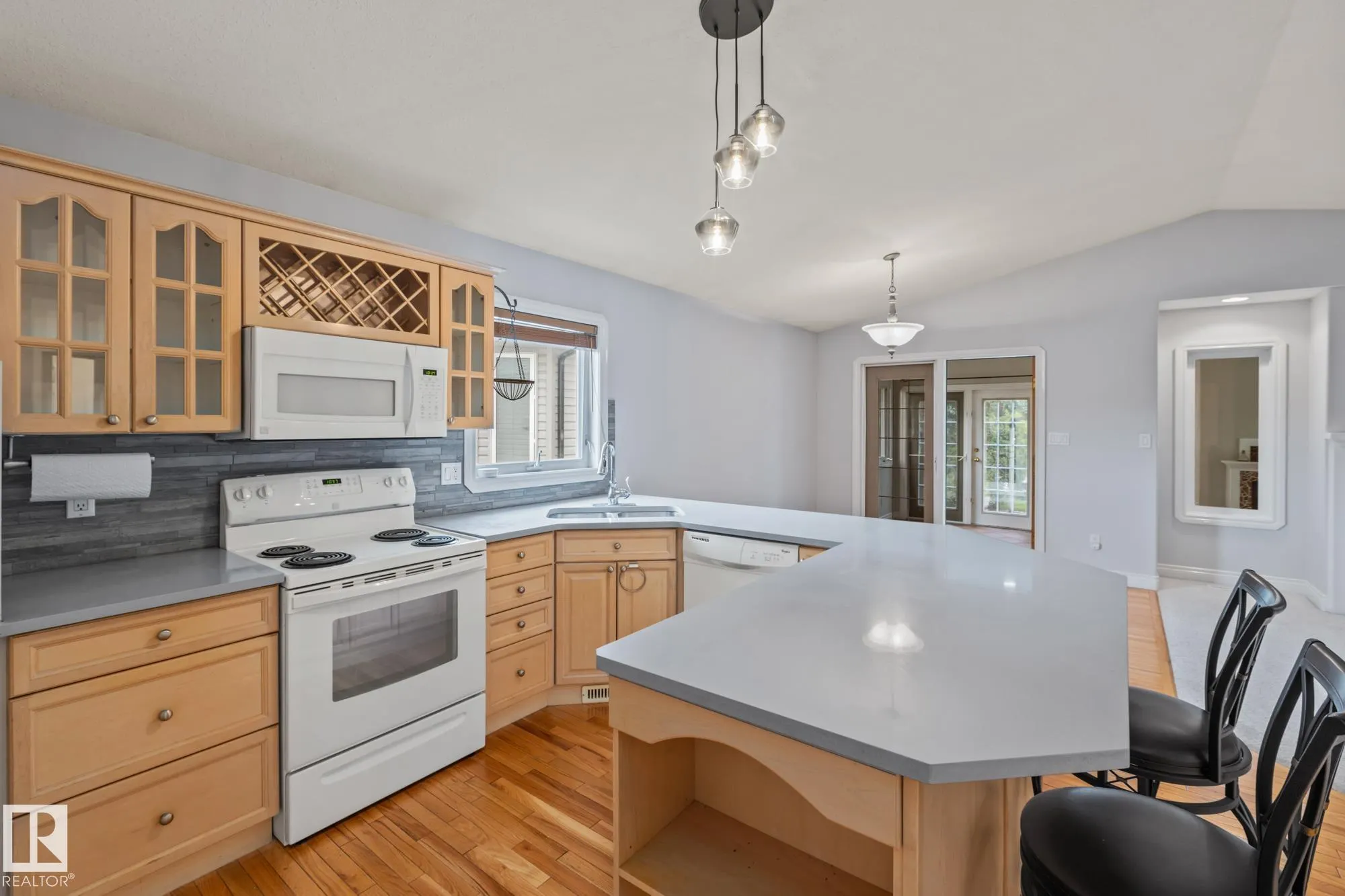 5500 CREEKSIDE Point(e)