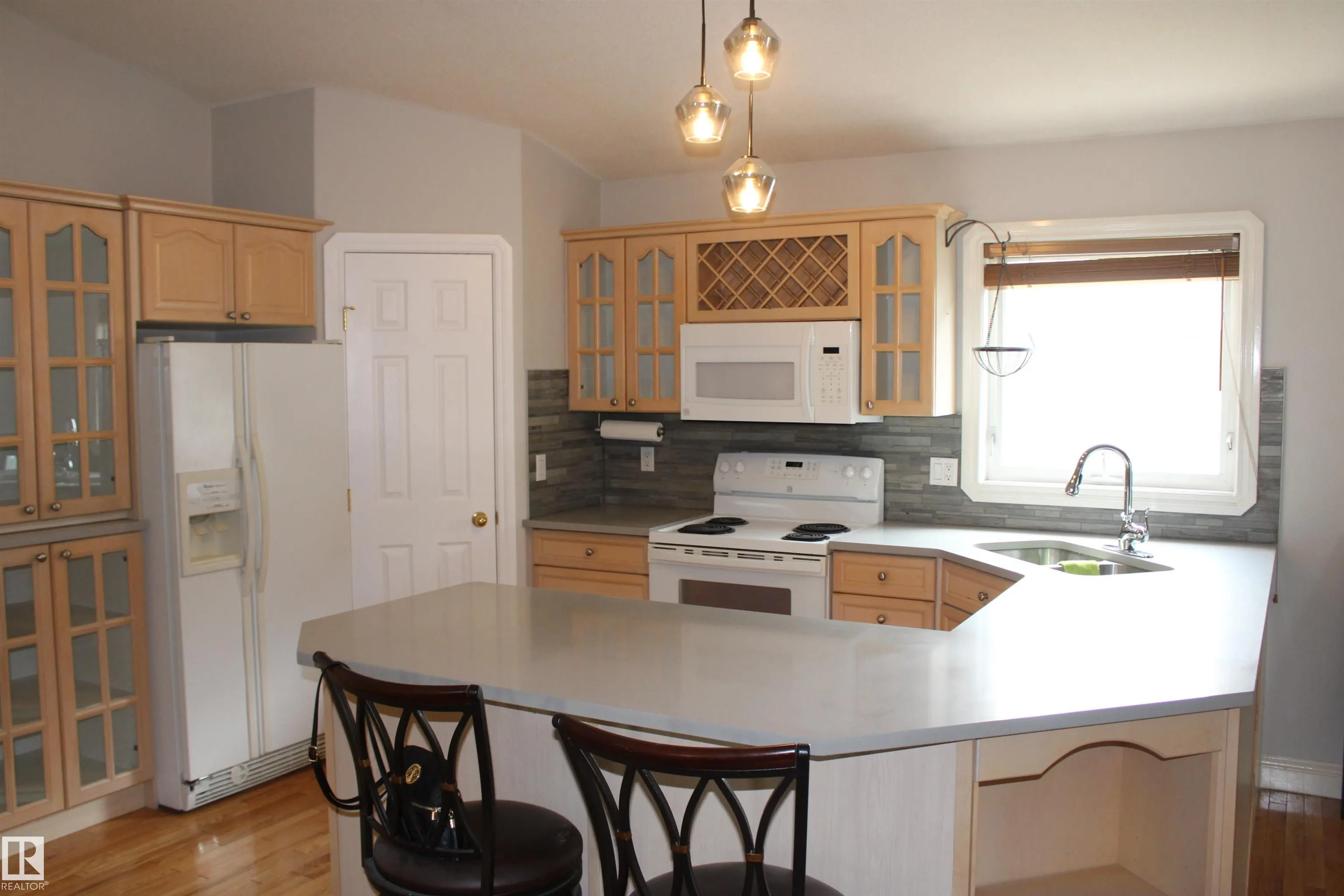 5500 CREEKSIDE Point(e)