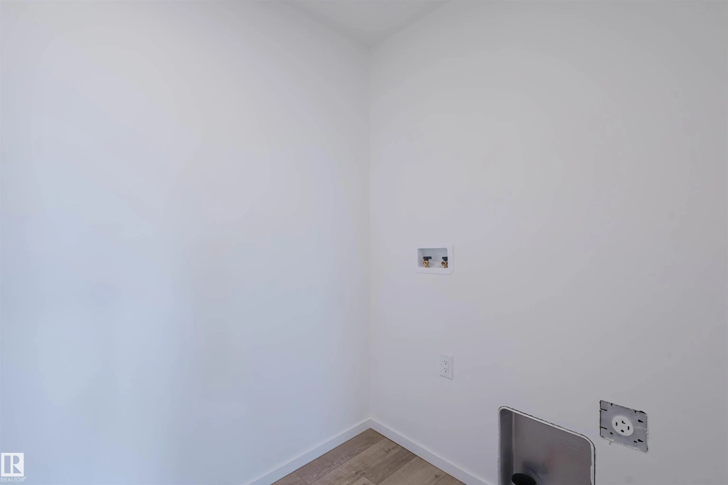 1050 Hearthstone Boulevard