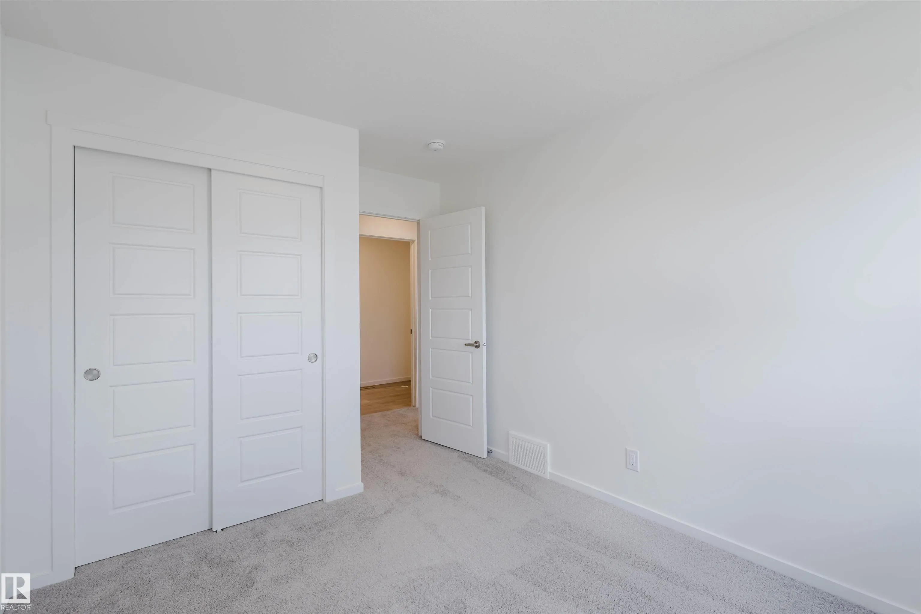 1050 Hearthstone Boulevard
