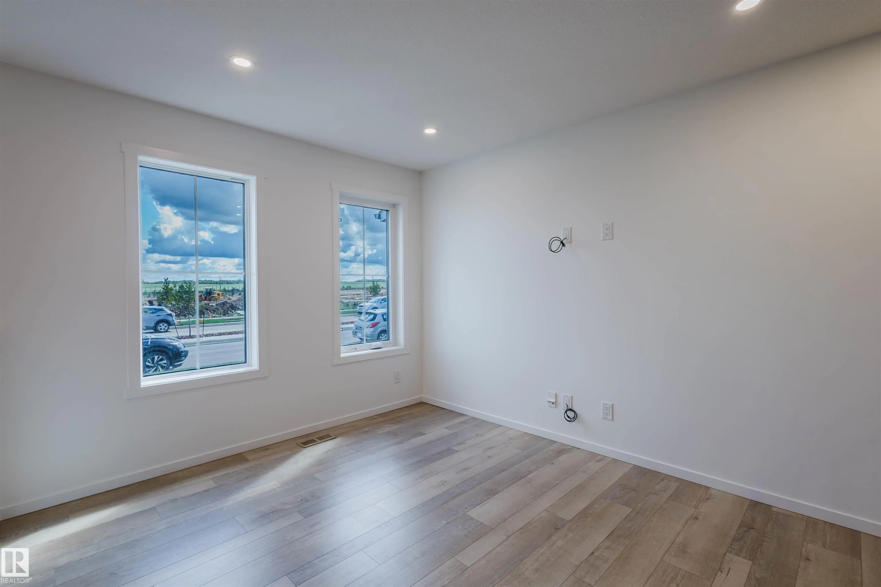 1050 Hearthstone Boulevard