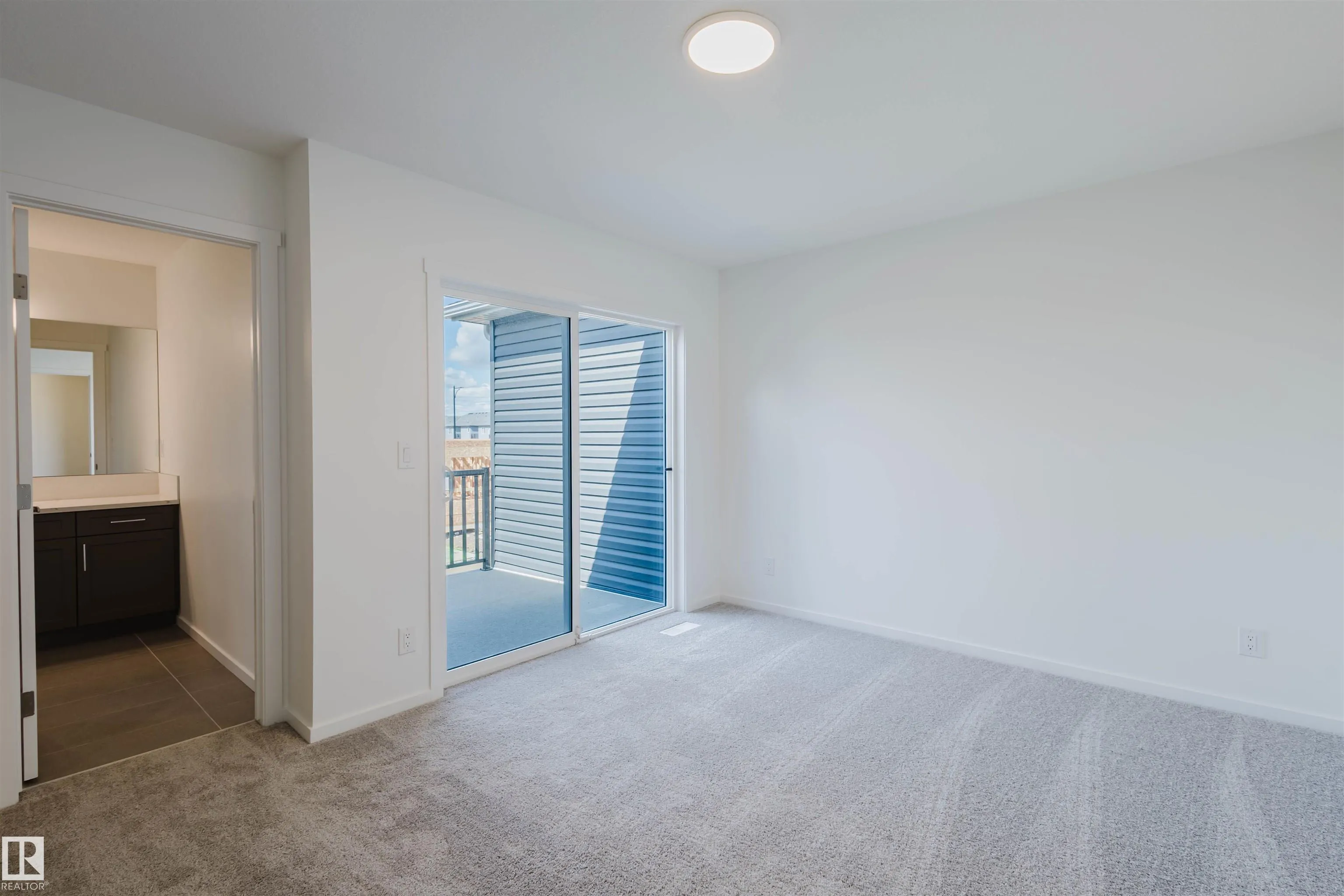 1050 Hearthstone Boulevard