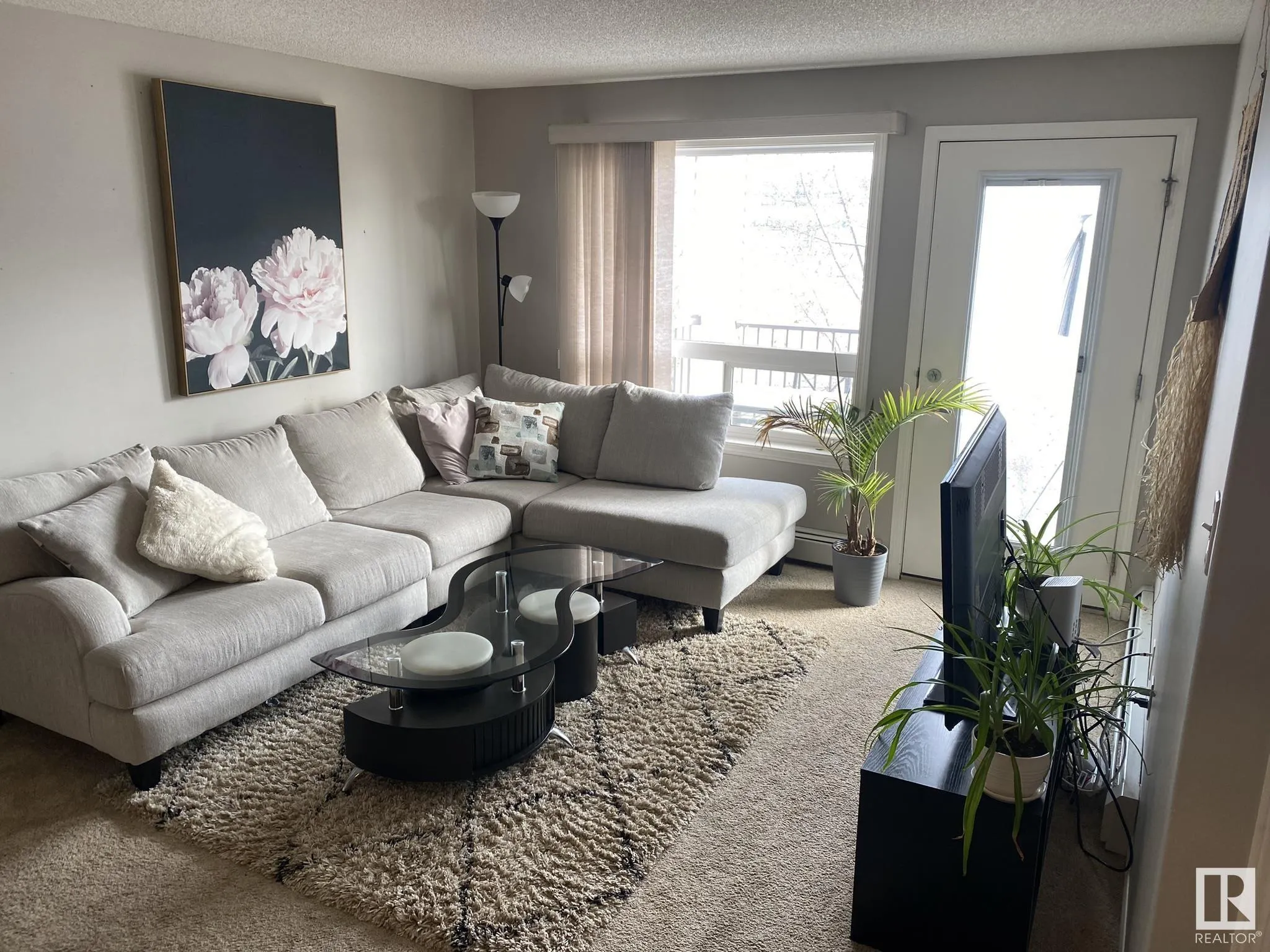 320 CLAREVIEW STATION Drive