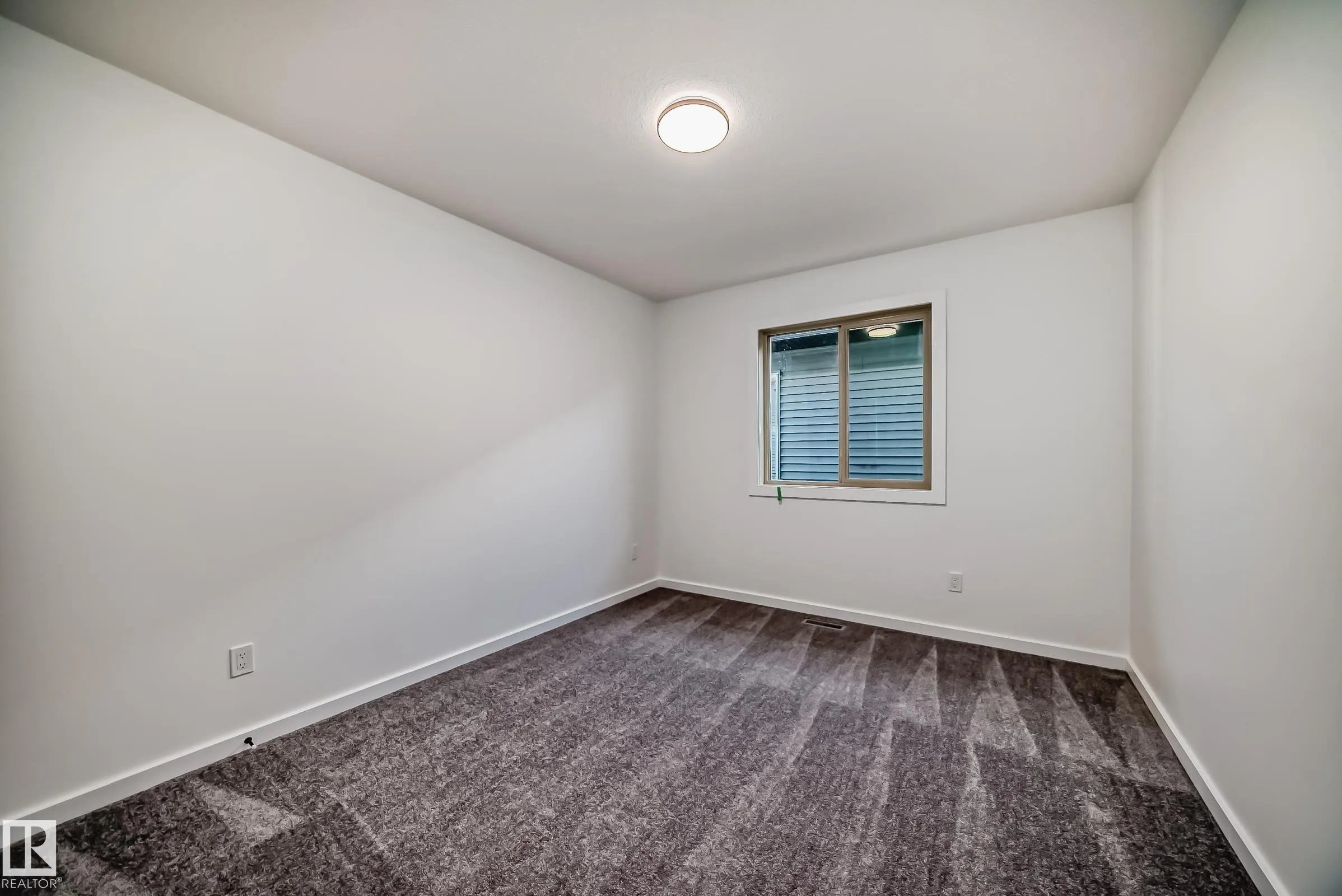 1362 AINSLIE Wynd
