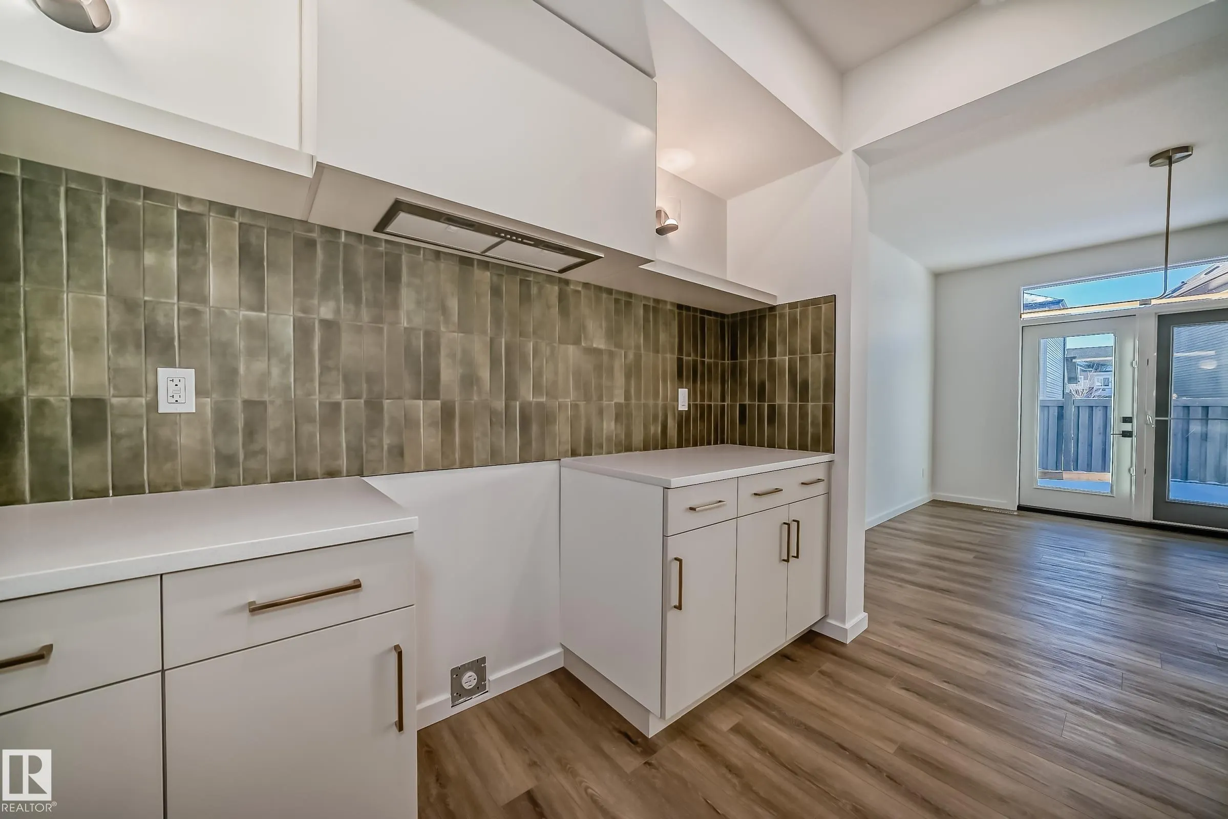 1362 AINSLIE Wynd