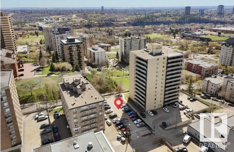 9822 - 9824 105 Street