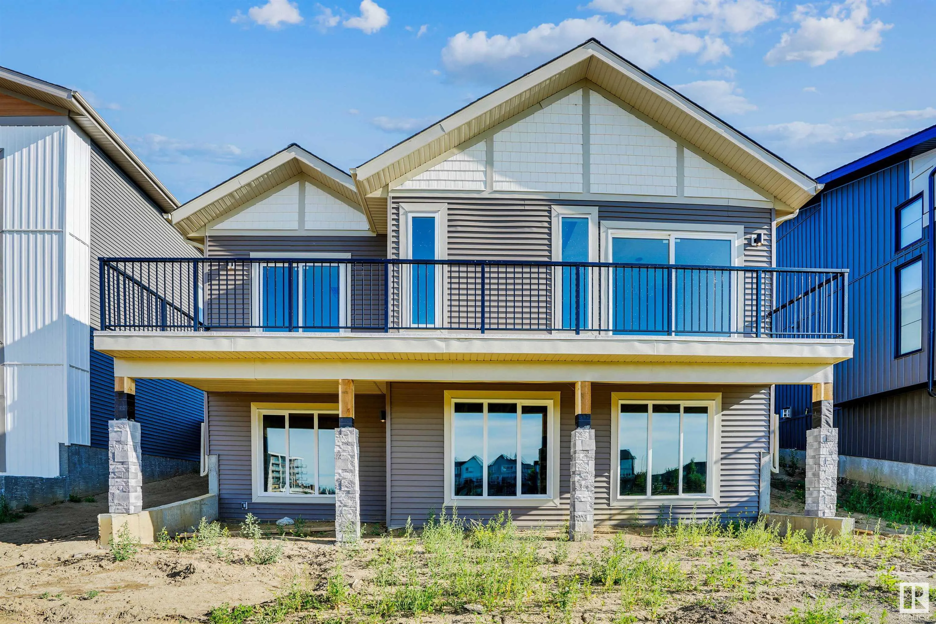 27 ROSEWOOD Way