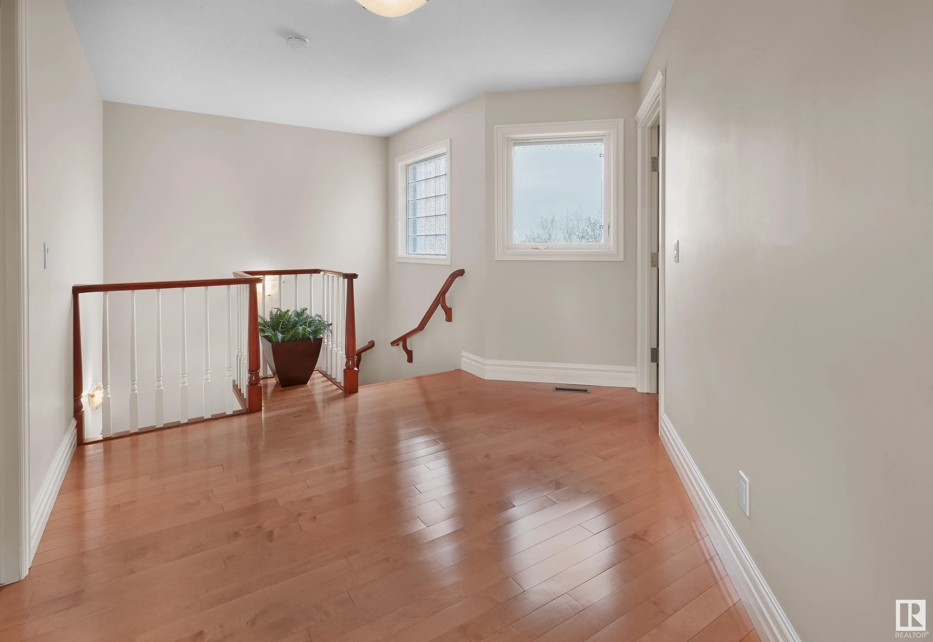 74 WINDERMERE Drive