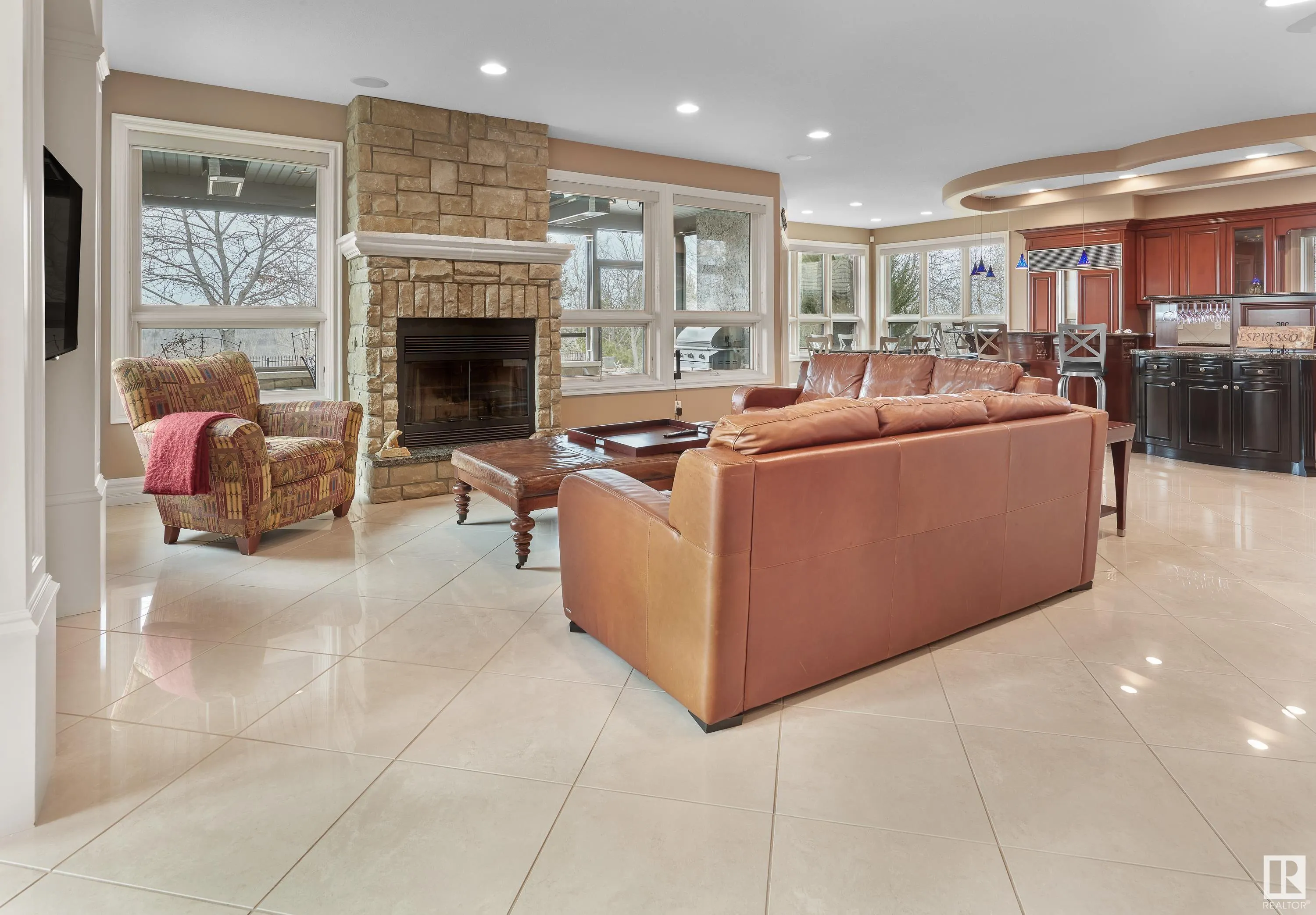 74 WINDERMERE Drive