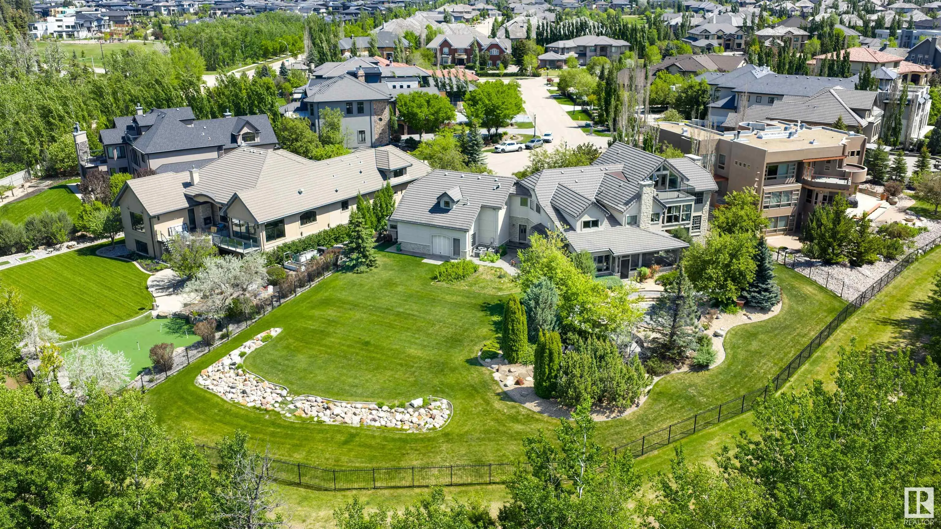 74 WINDERMERE Drive