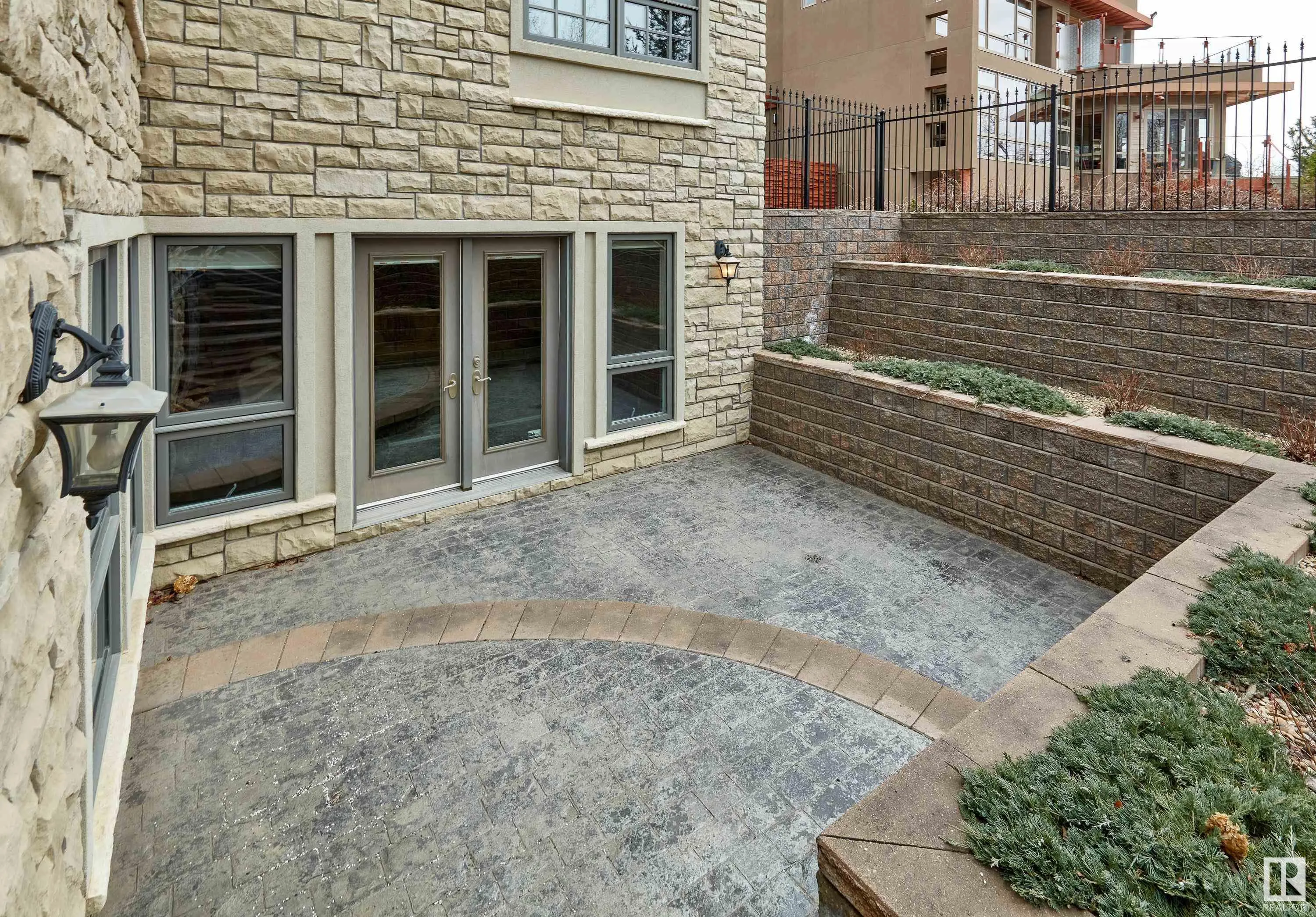 74 WINDERMERE Drive