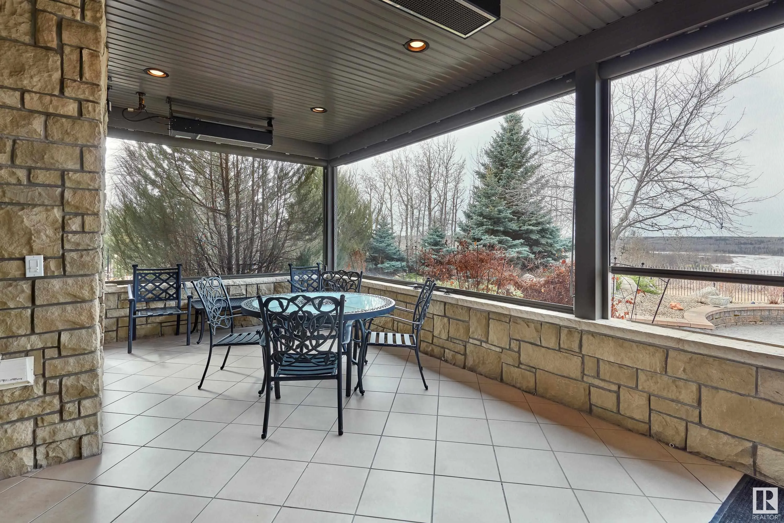 74 WINDERMERE Drive