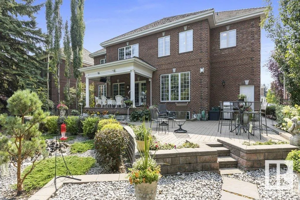 10 KANDLEWICK Close
