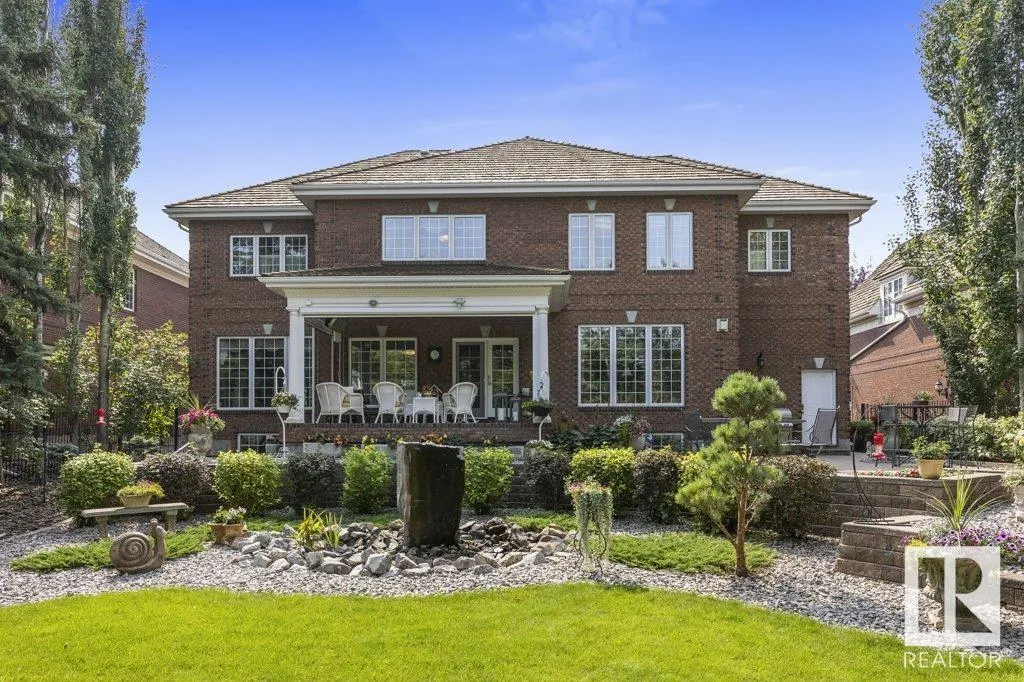 10 KANDLEWICK Close