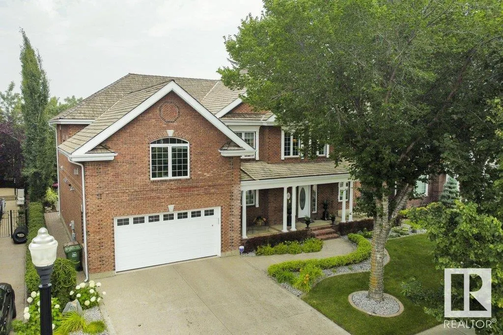 10 KANDLEWICK Close