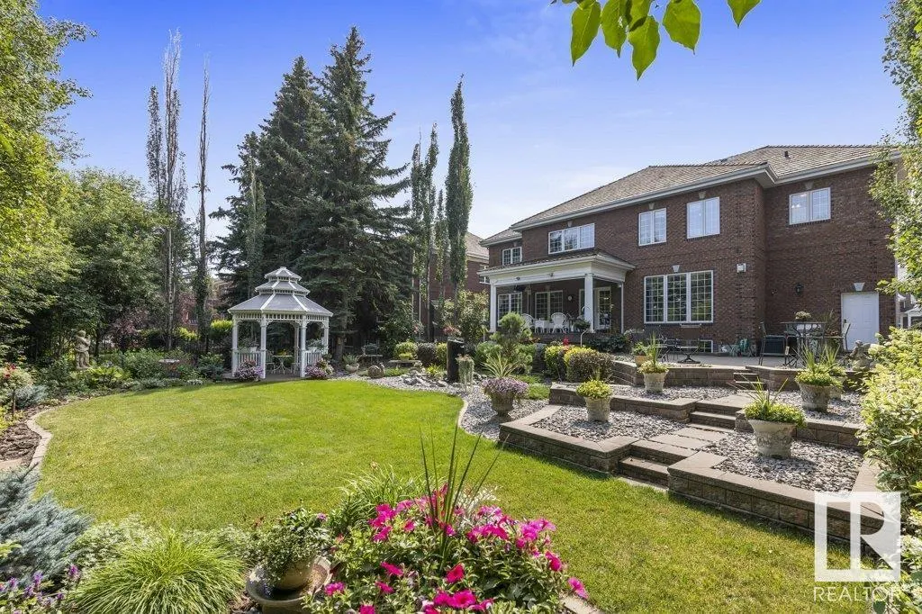 10 KANDLEWICK Close