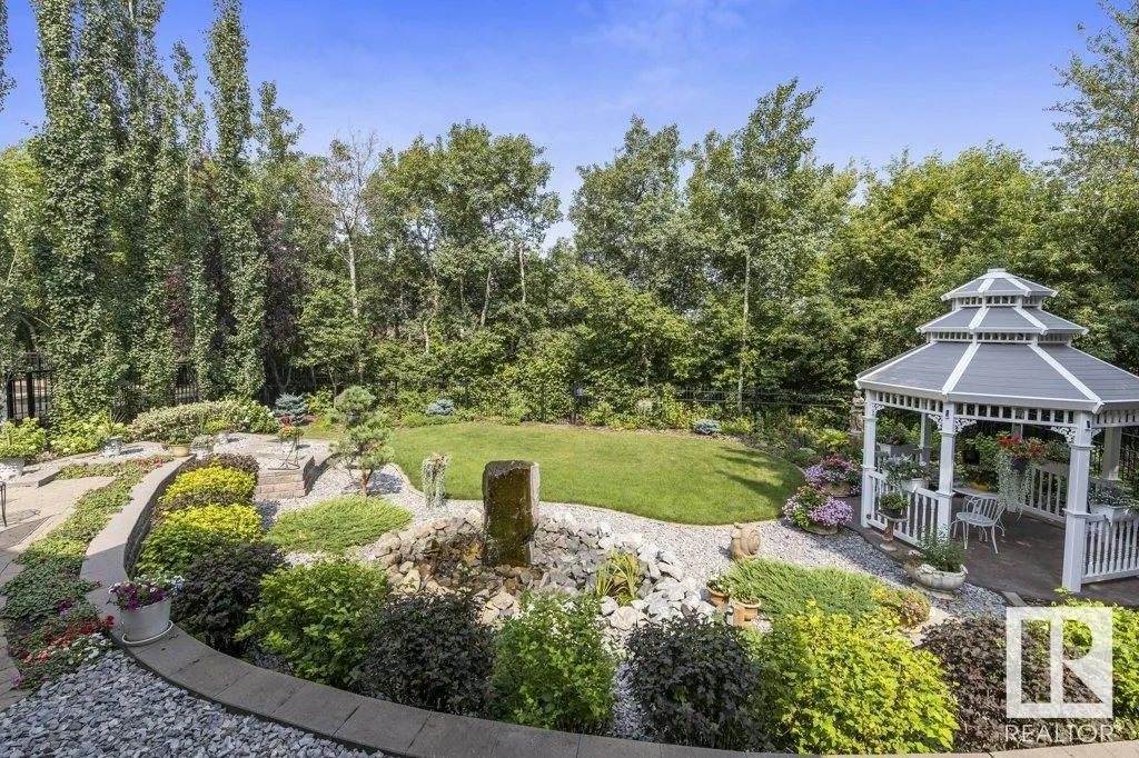10 KANDLEWICK Close