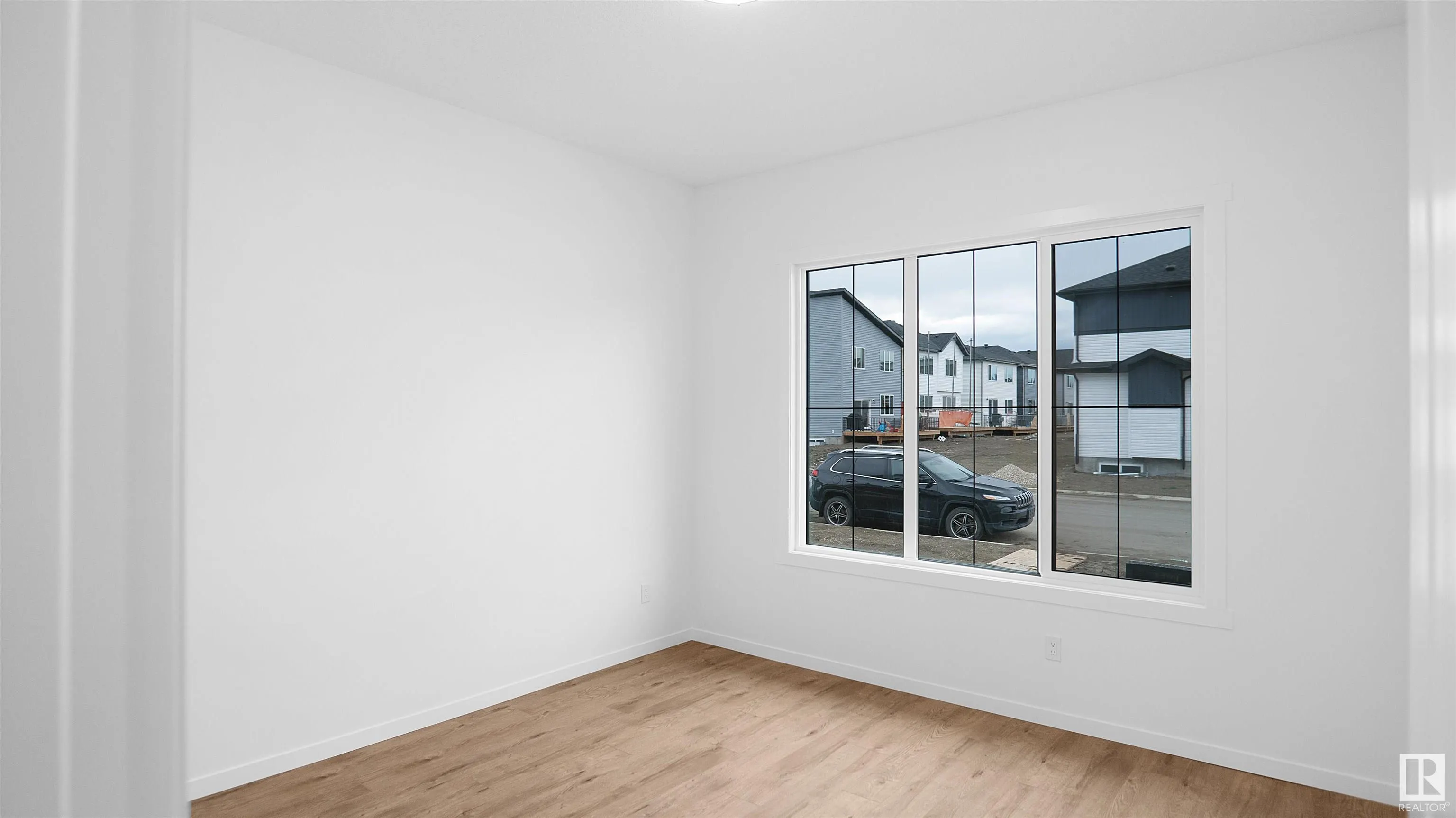 15 DEER MEADOW Crescent